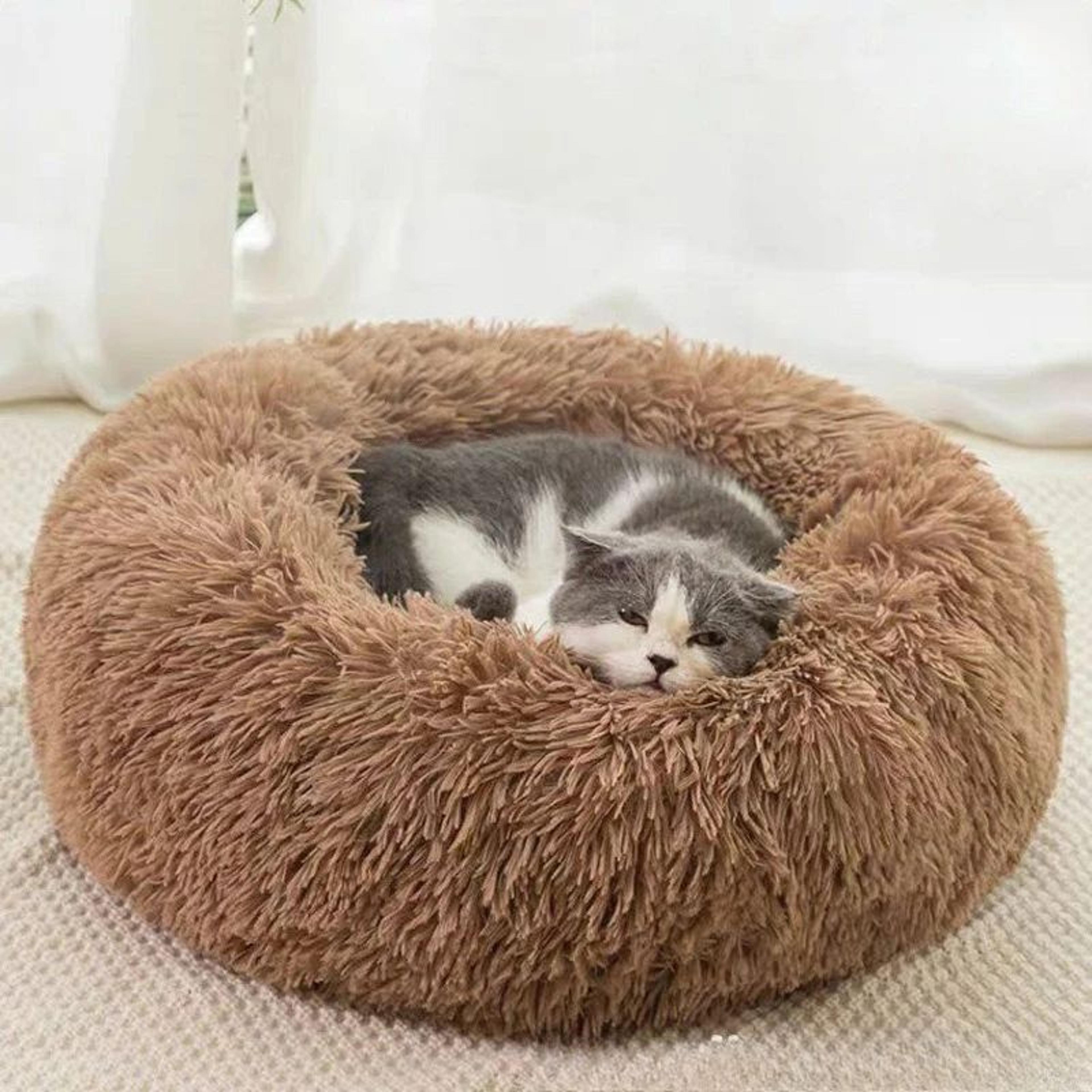Round Plush Dog Bed And Cat Bed With Soft Faux Fur And Non Slip Base 9
