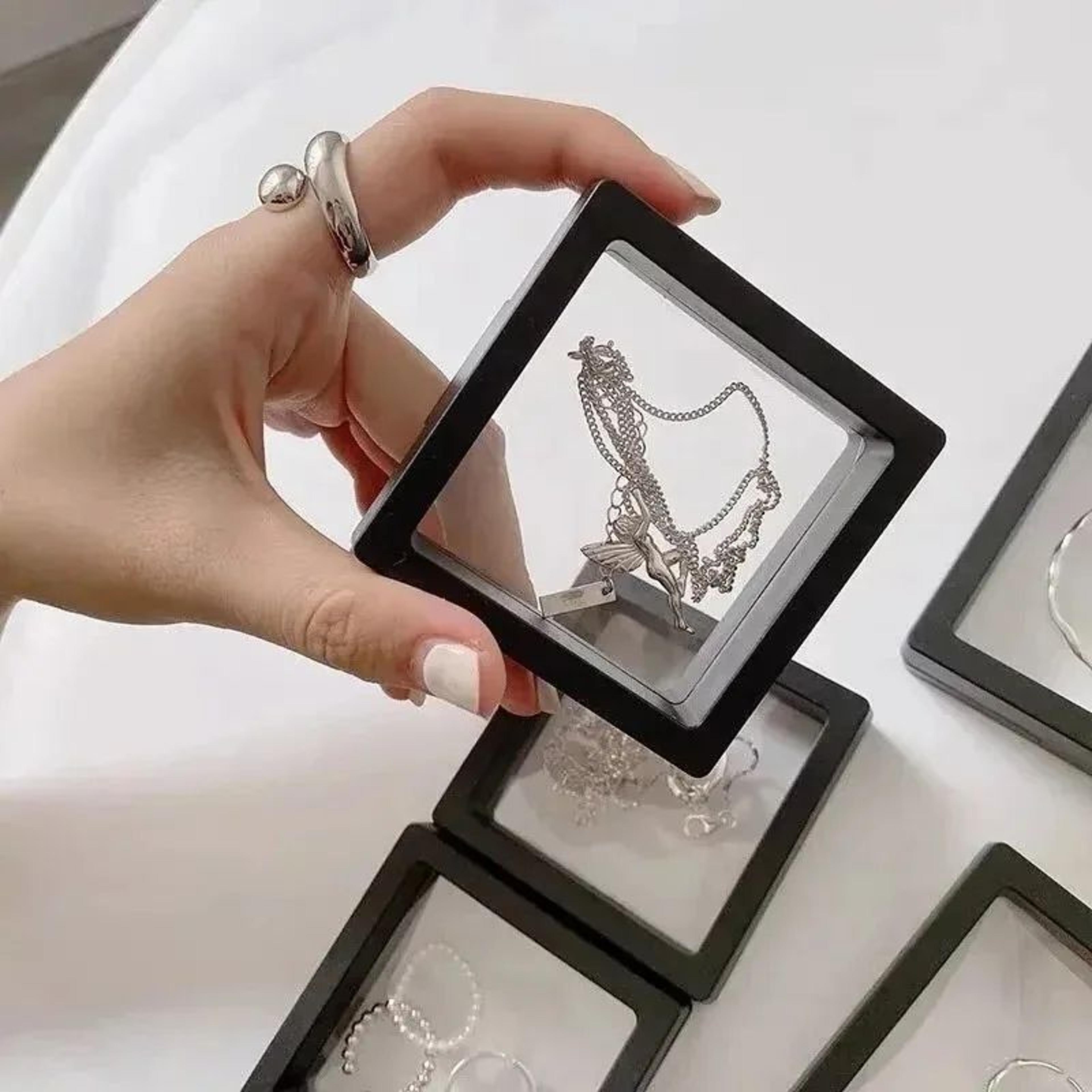 3D Floating Jewelry Display Case Transparent Storage Box 4