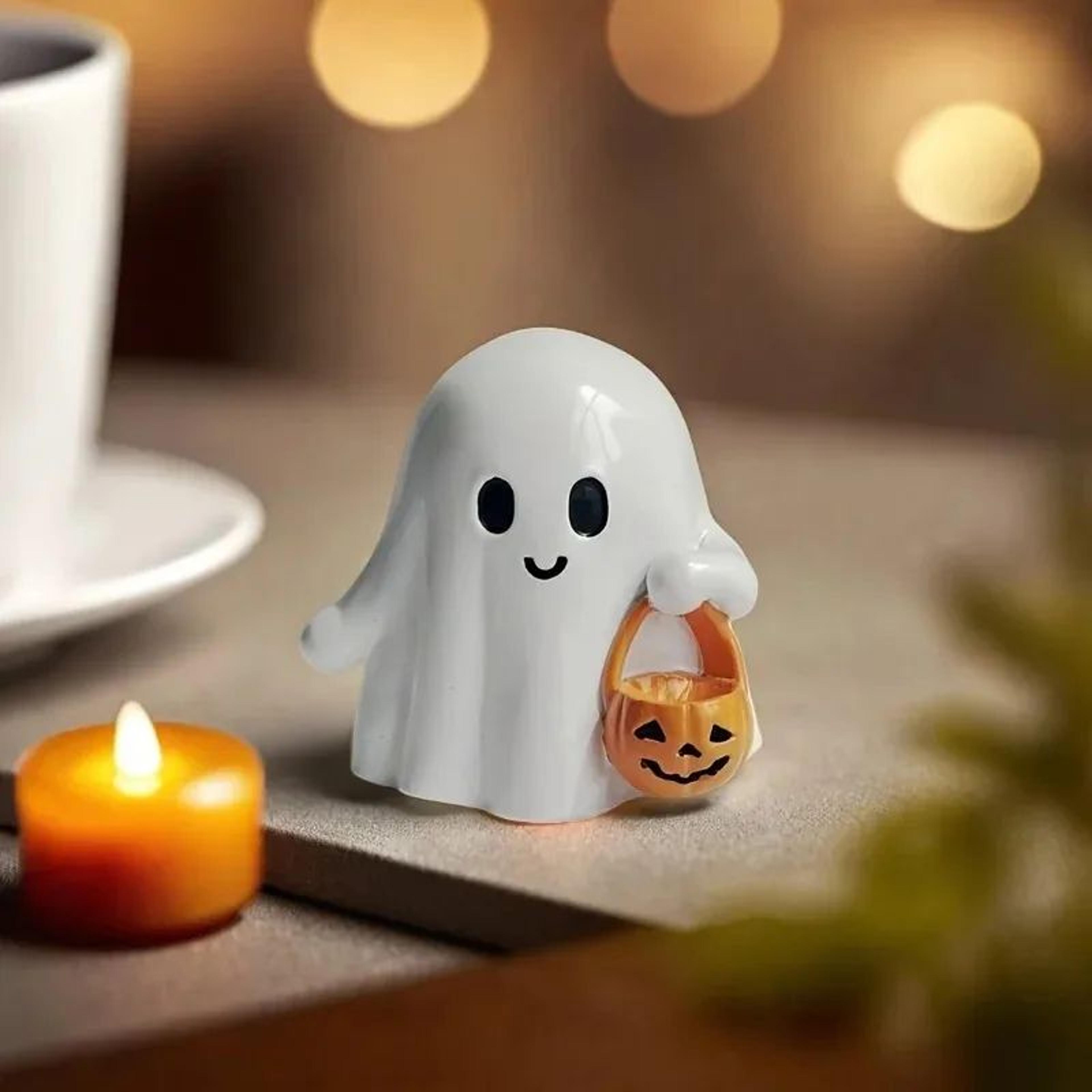 Cute Pumpkin Halloween Figurine 2