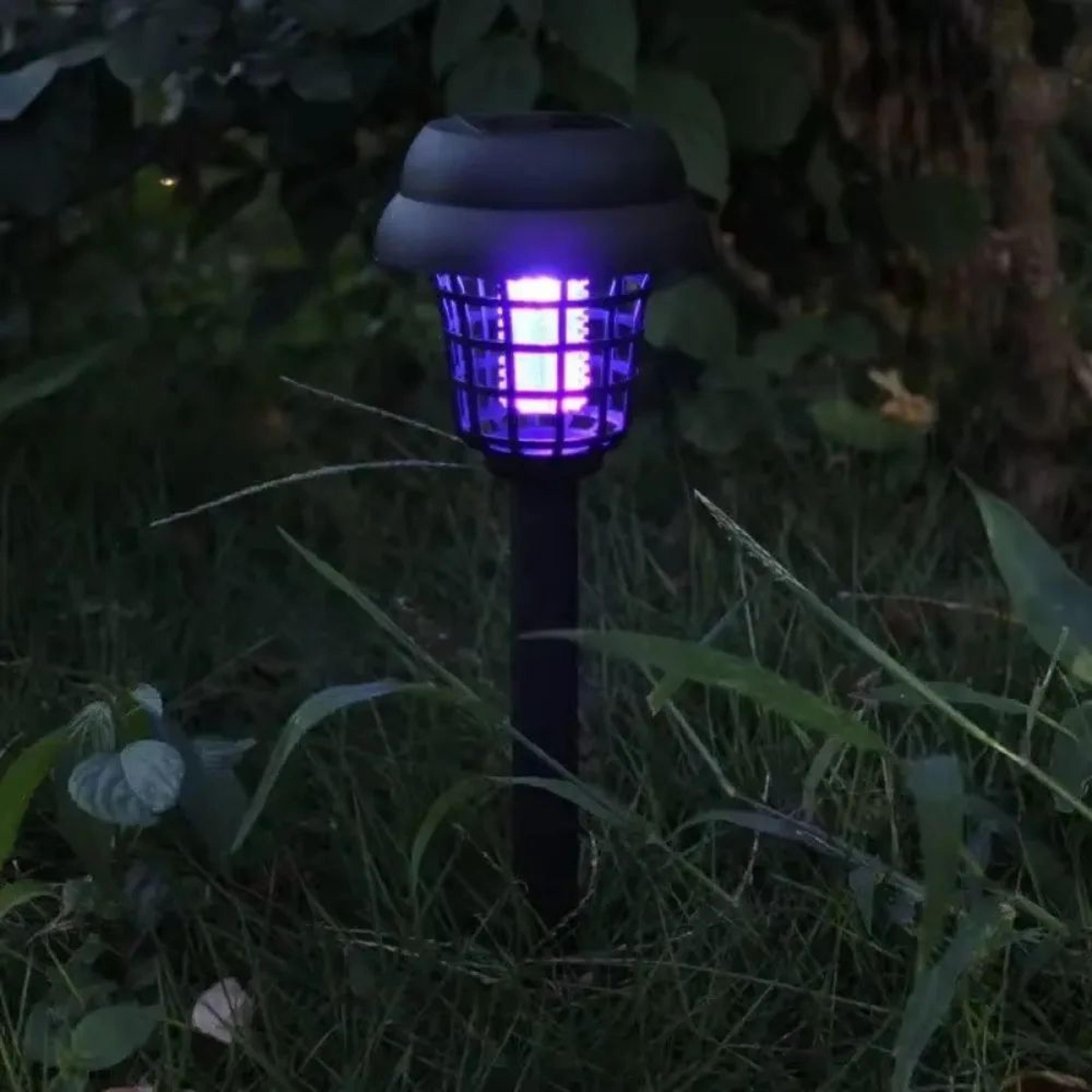 Solar Garden Mosquito Killer Waterproof Bug Lamp 4