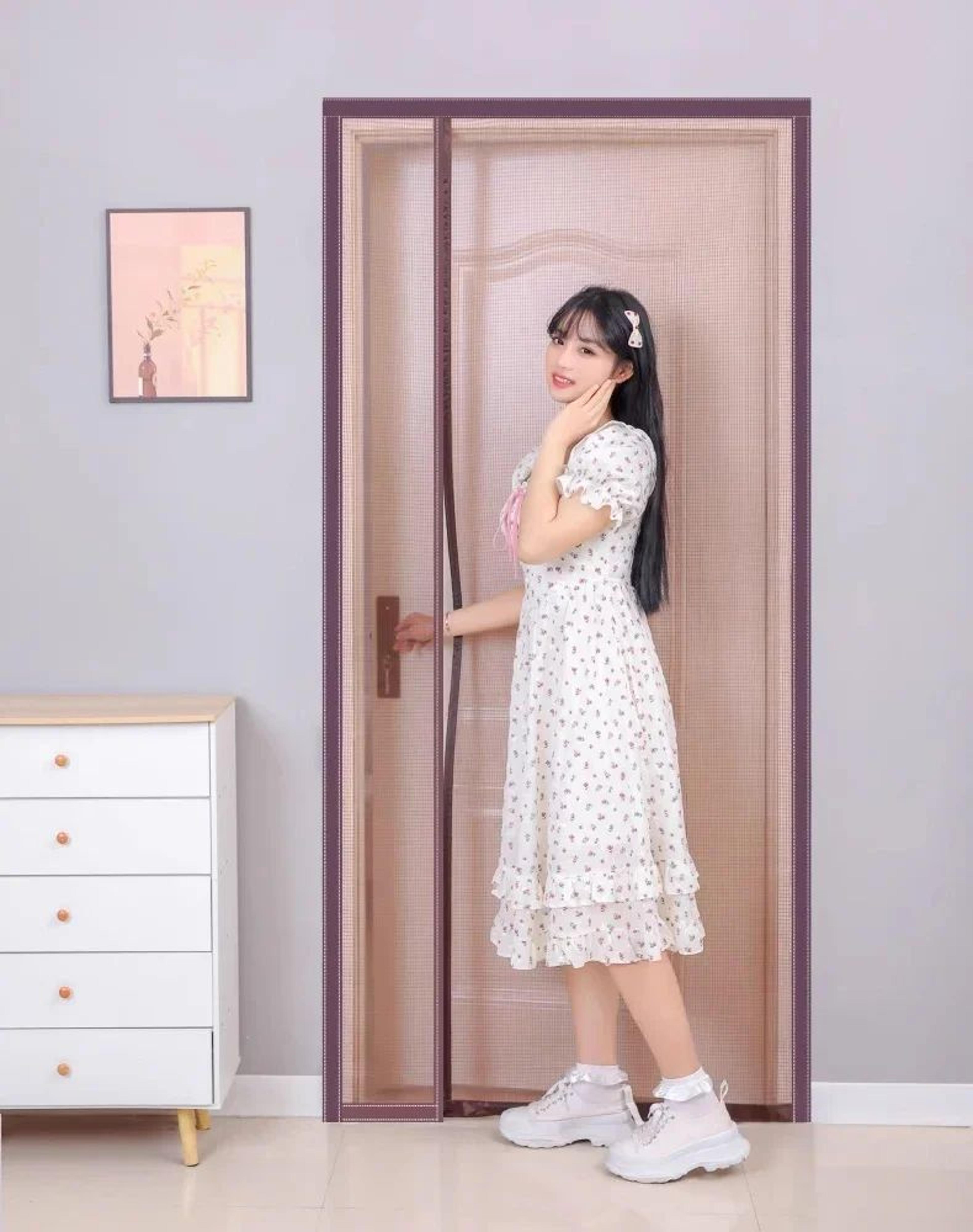Automatic Closing Magnetic Mosquito Door Screen 8