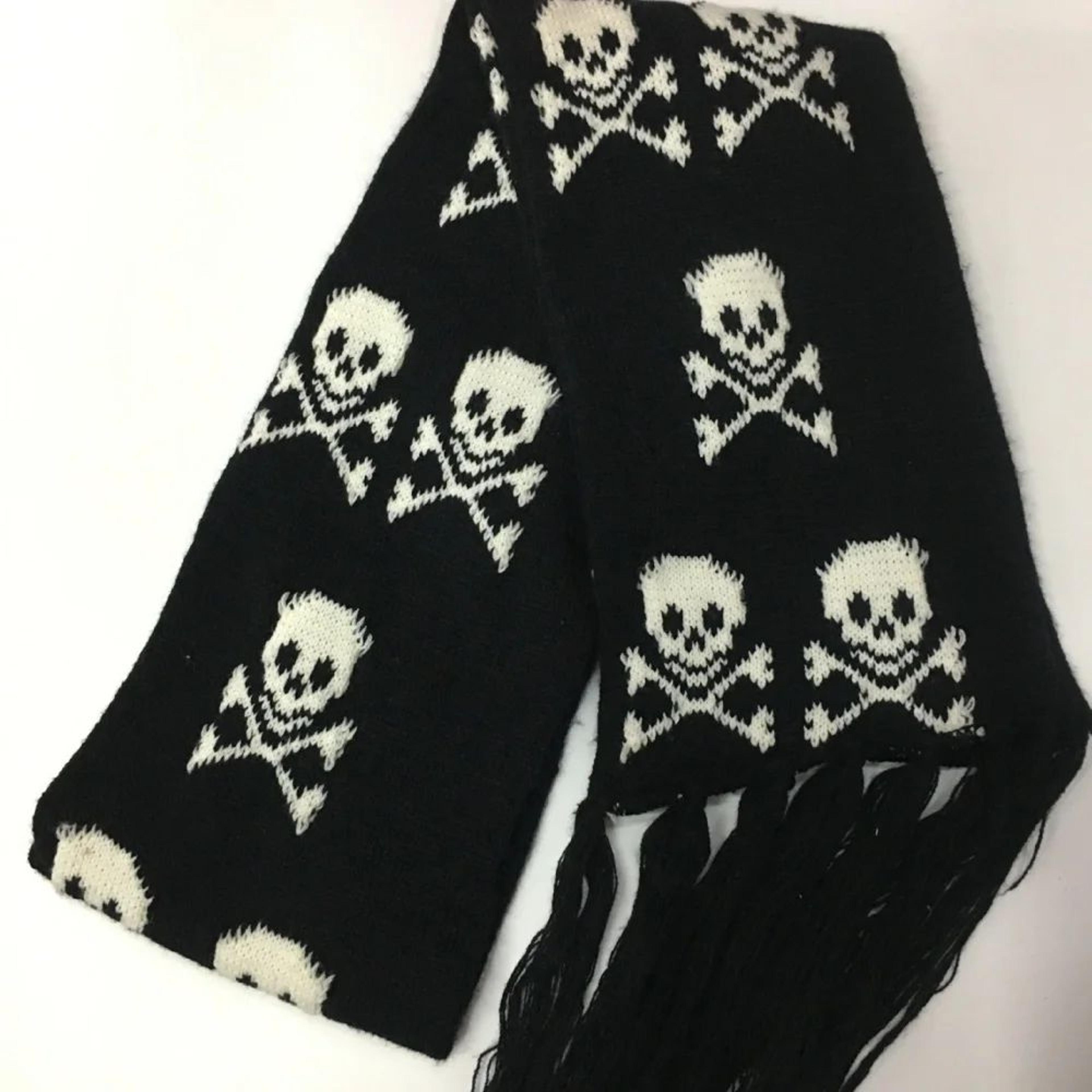 Gothic Skull Knitted Scarf 6