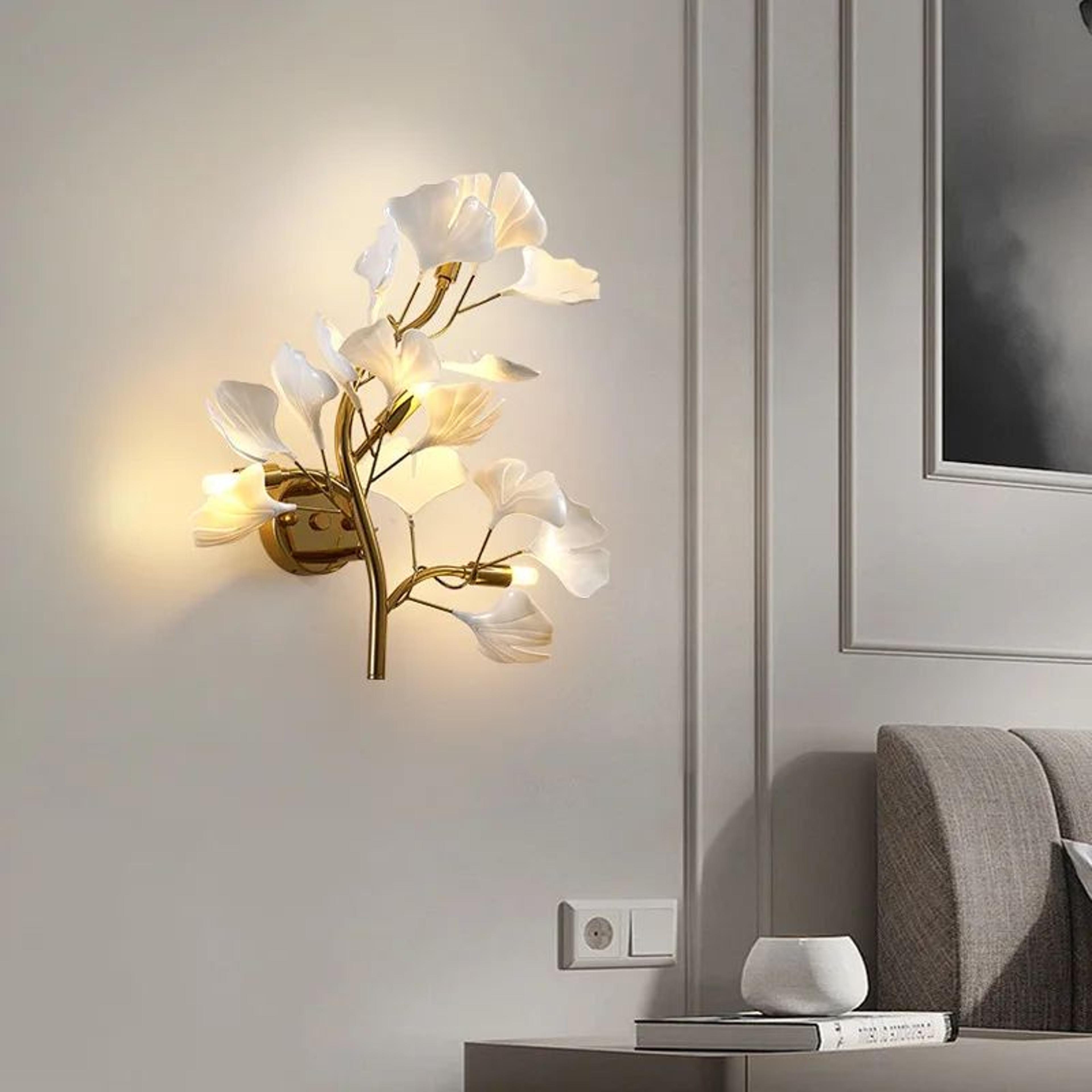 Luxury Acrylic Ginkgo Leaf LED Wall Sconce 3