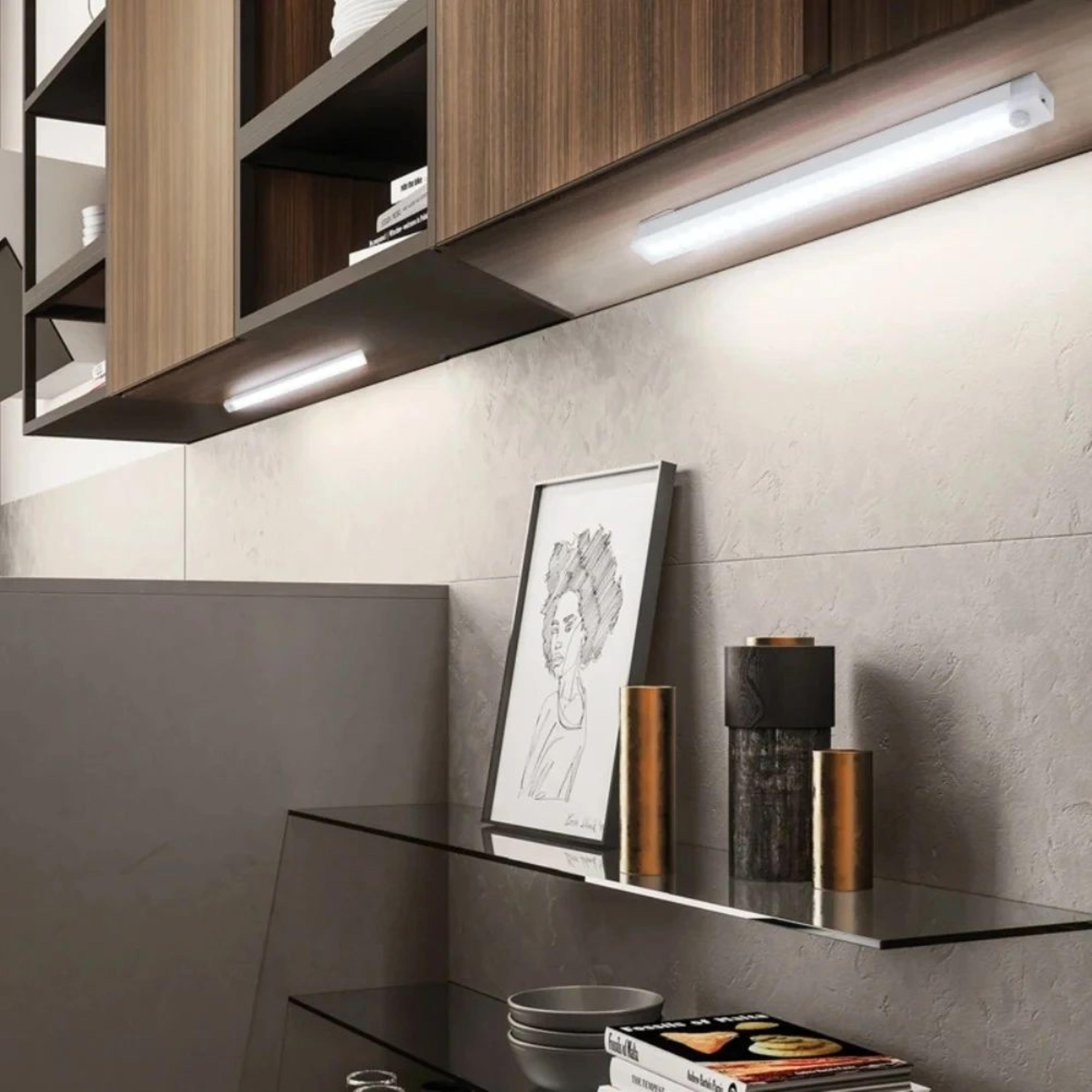 LumaMotion Rechargeable LED Motion Sensor Cabinet Light 4