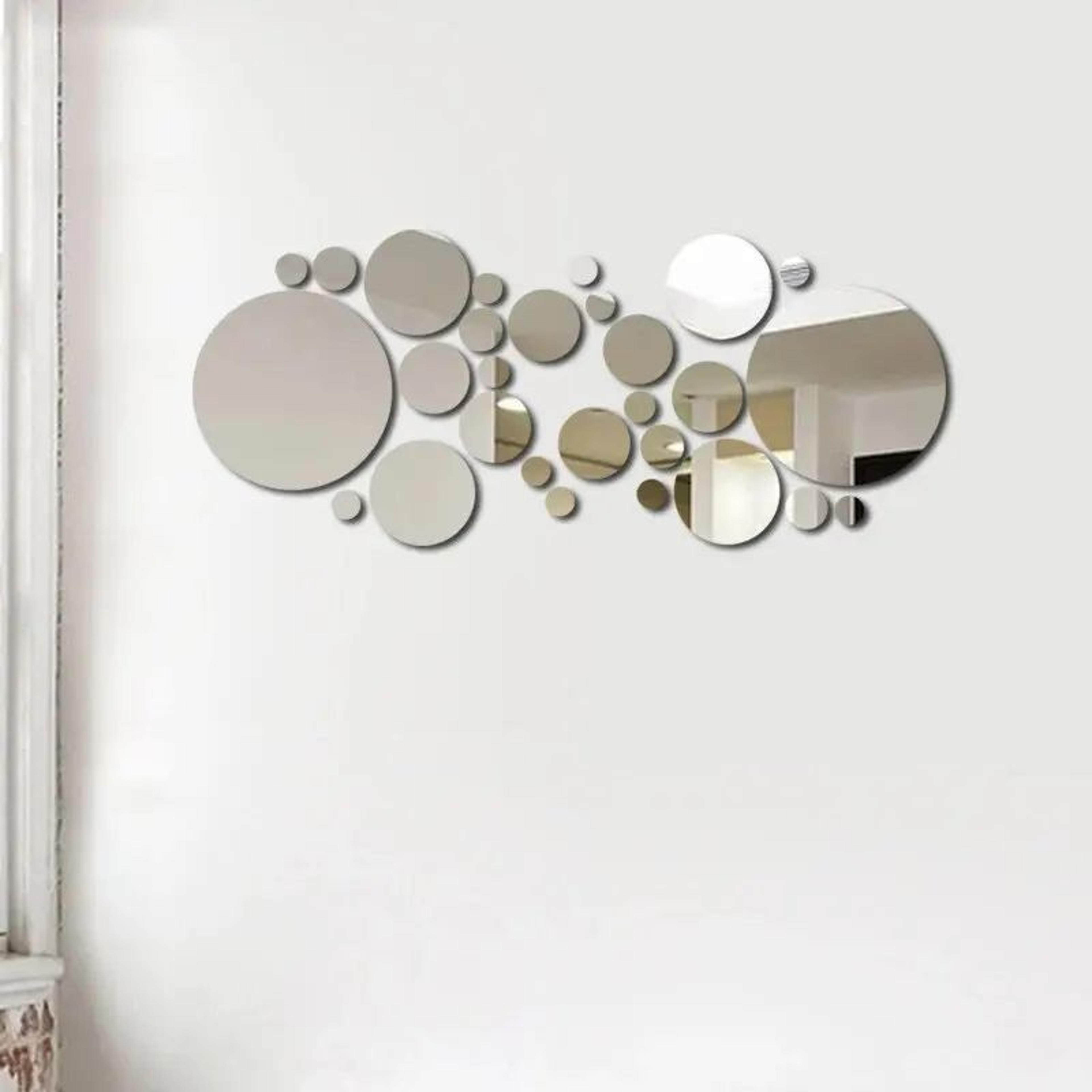 26 Piece Round Acrylic Mirror Wall Stickers 4