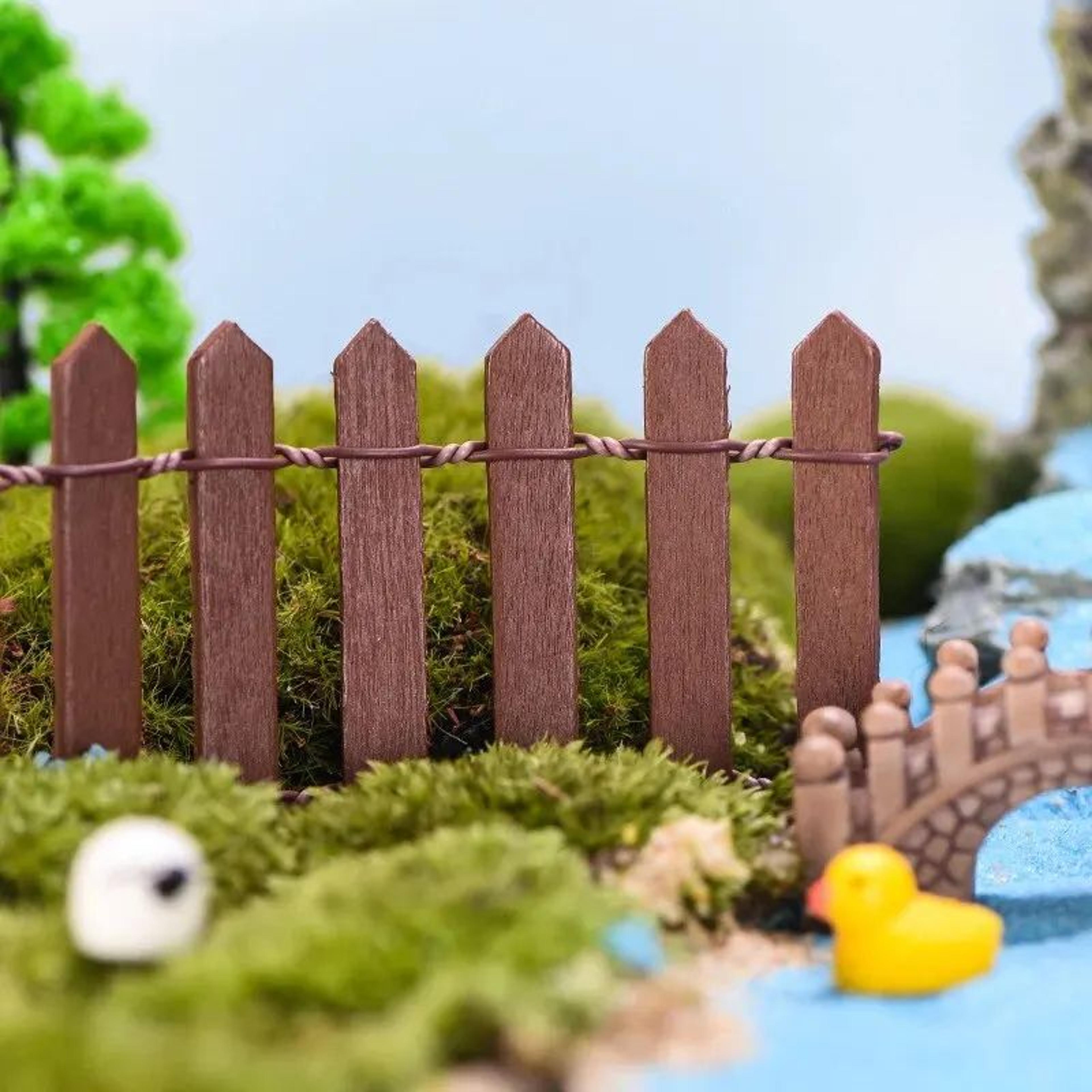 Mini Wooden Fairy Garden Fence 1