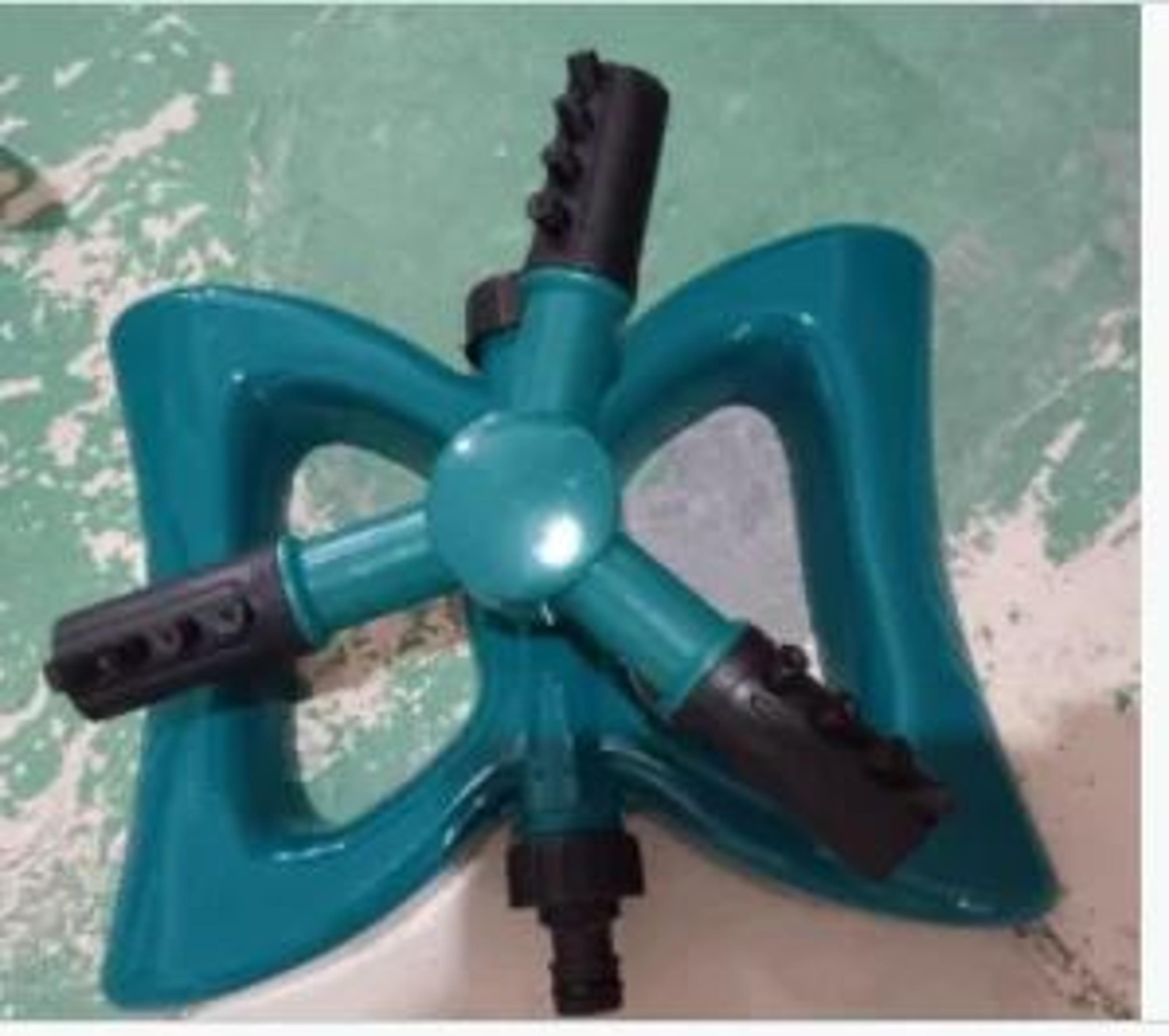 360 Degree Automatic Rotating Lawn Sprinkler 8