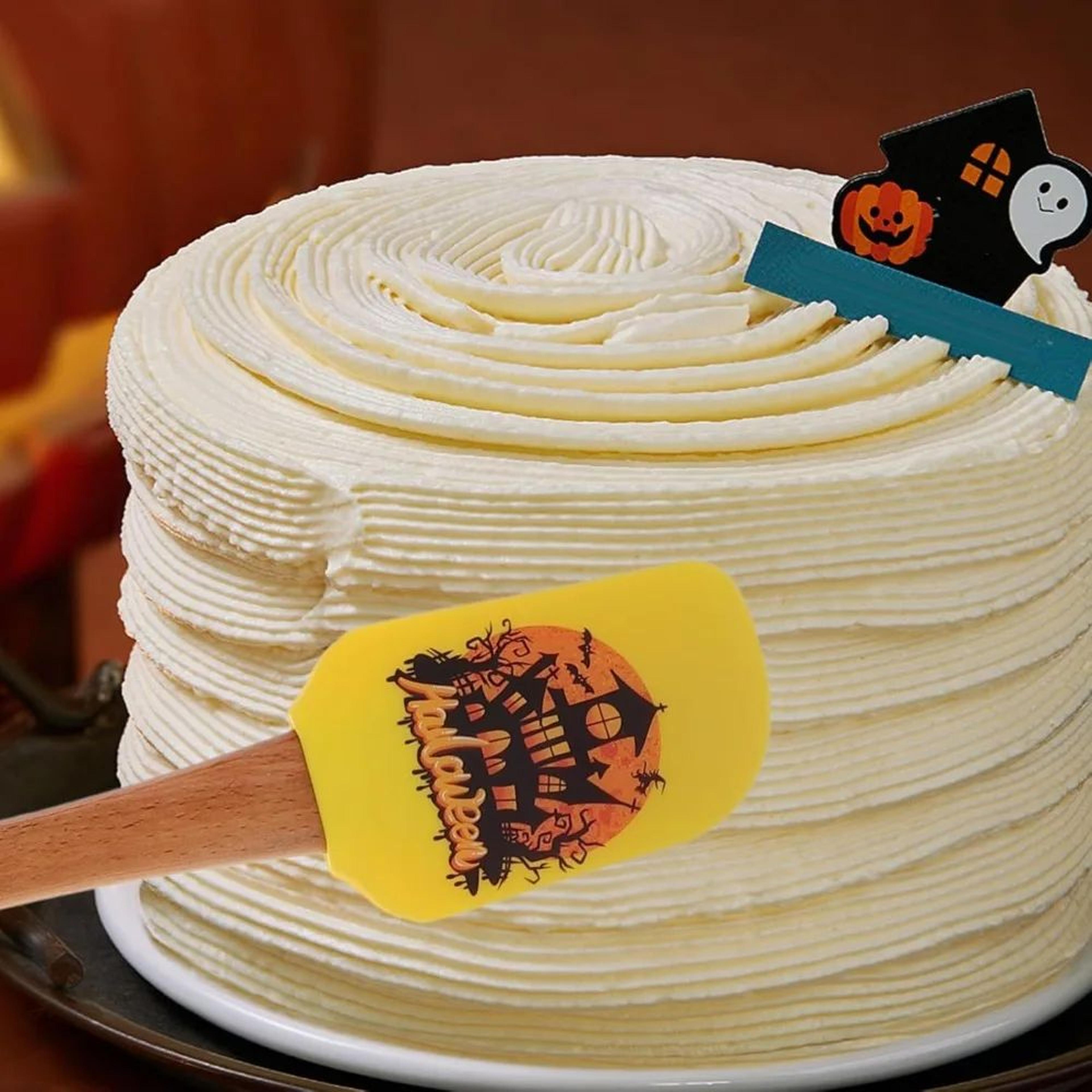 Halloween Silicone Baking Spatula With Wooden Handle 3