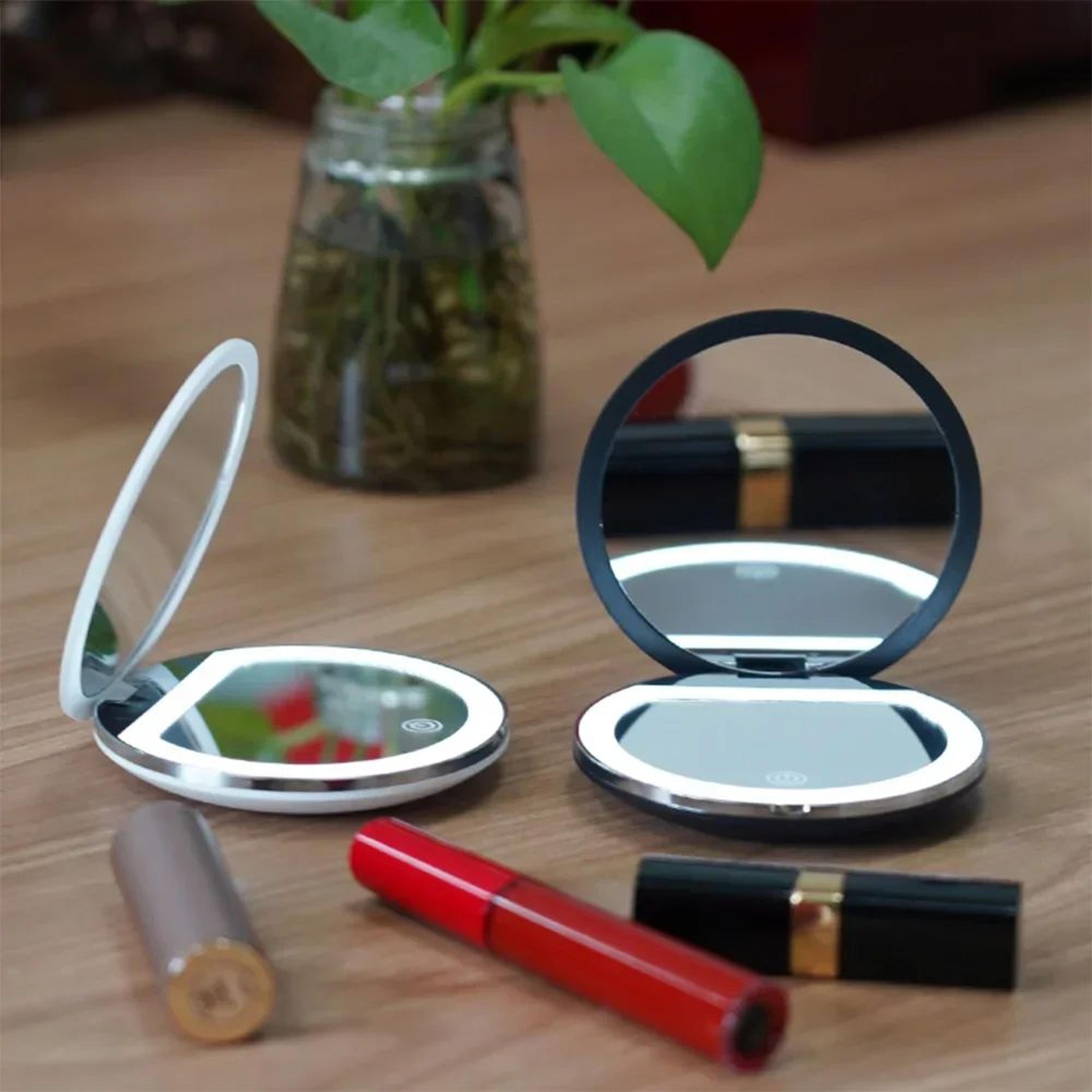 Rechargeable LED Makeup Mirror With 5X Magnification 2