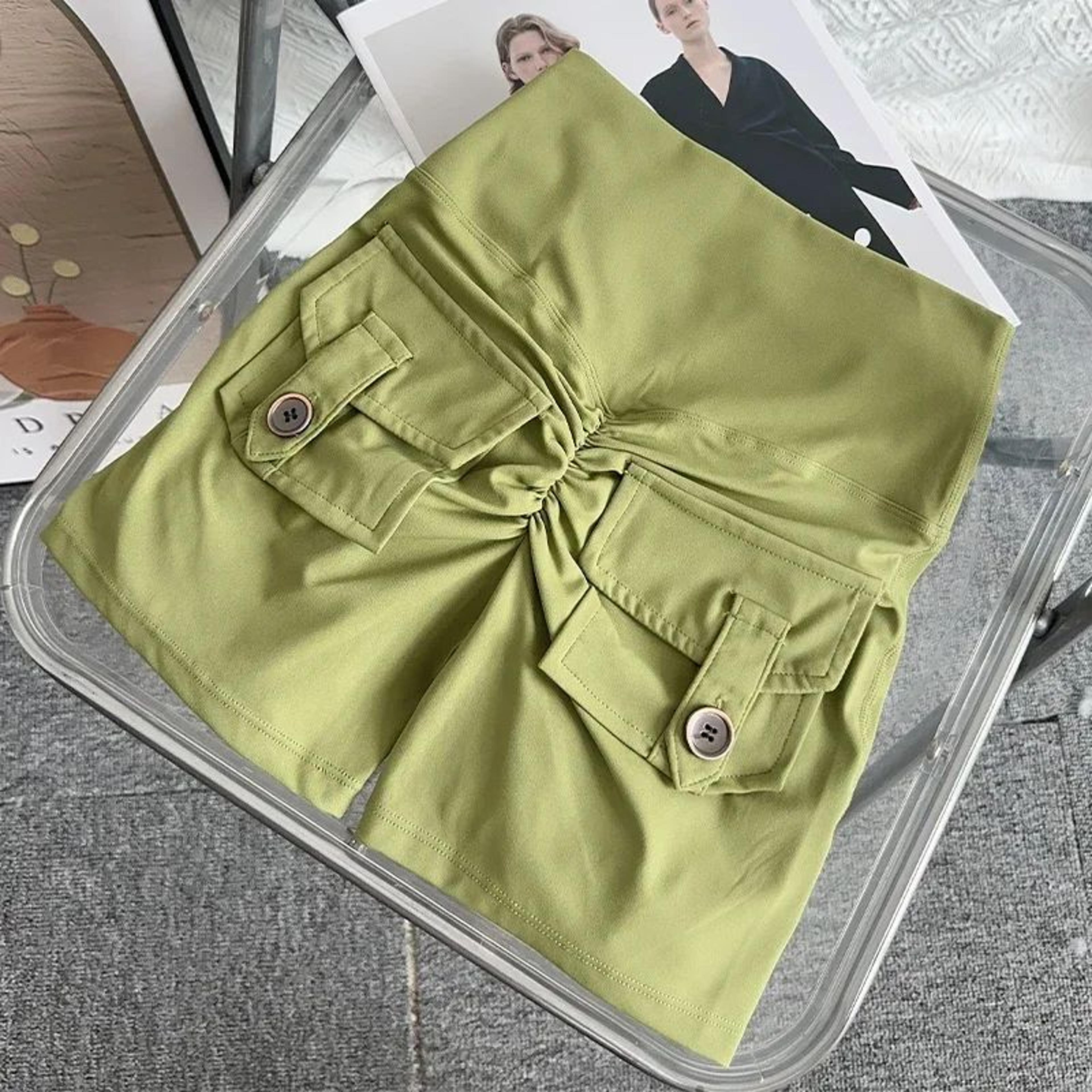 High Waist Scrunch Butt Yoga Shorts With Pockets 18