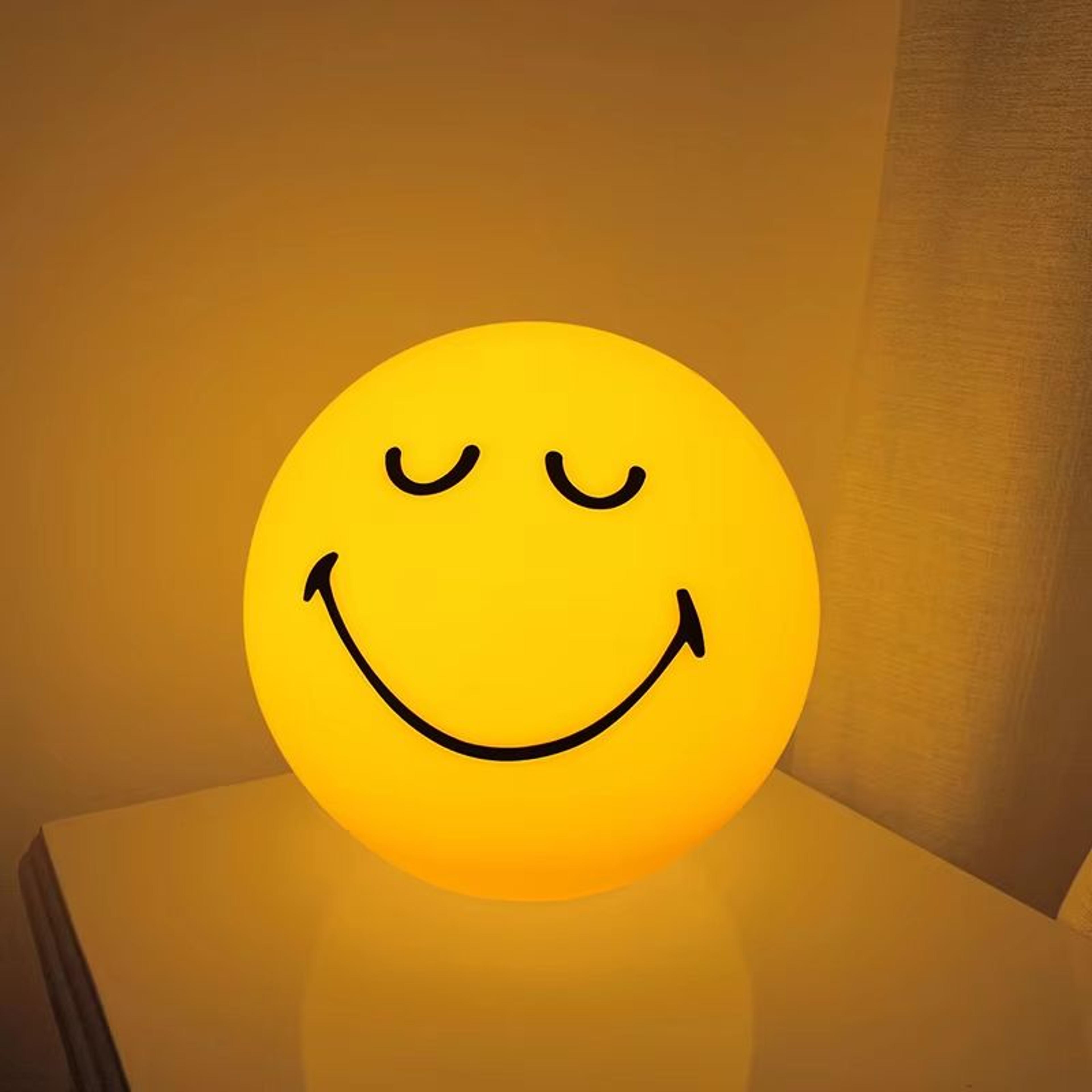 Smiley Sphere USBRechargeable Night Lamp  Squint  Wink Dimmable Atmosphere Light 0