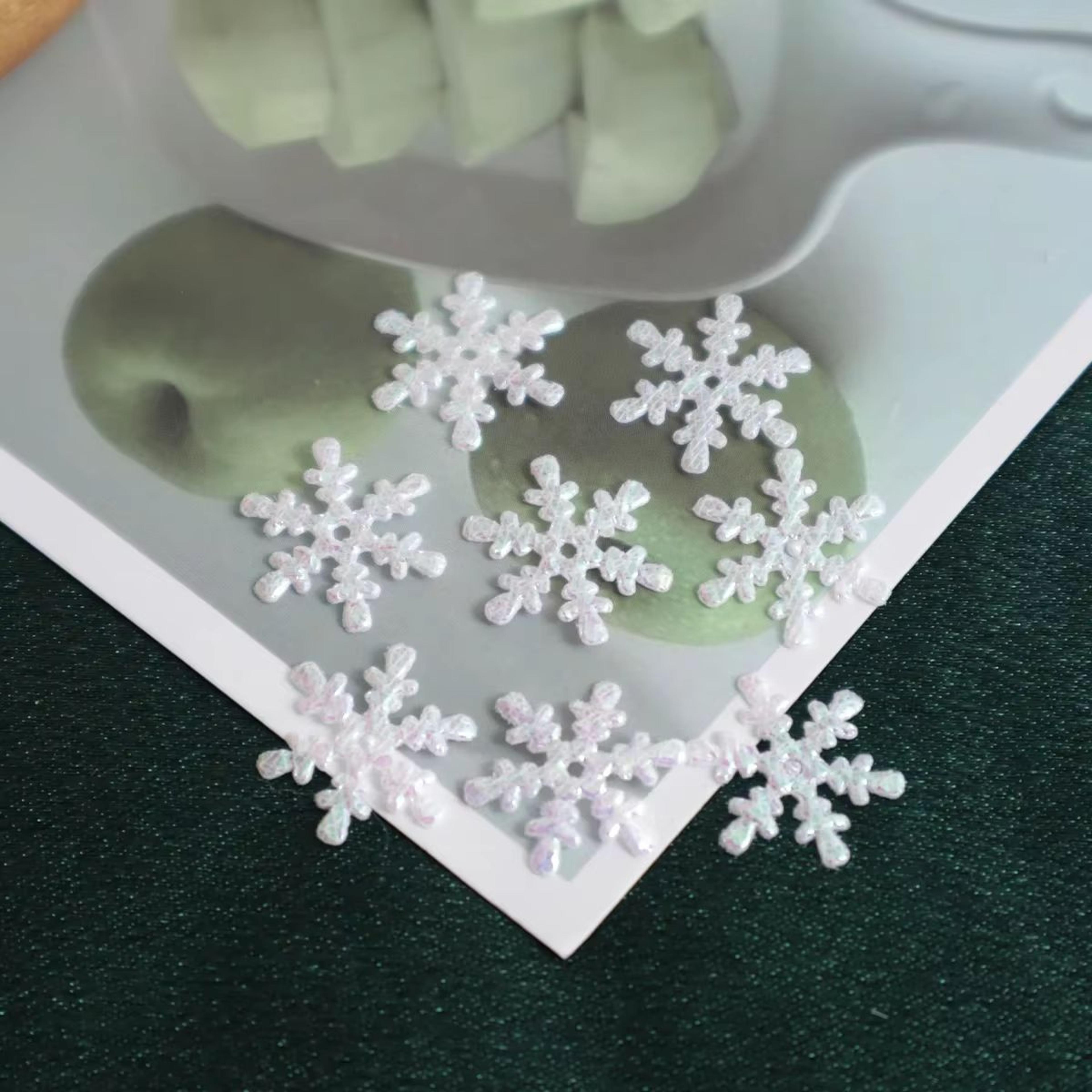 Christmas Snowflake Confetti  300pcs Decorative Paper Flakes For Holiday Parties  Events 2