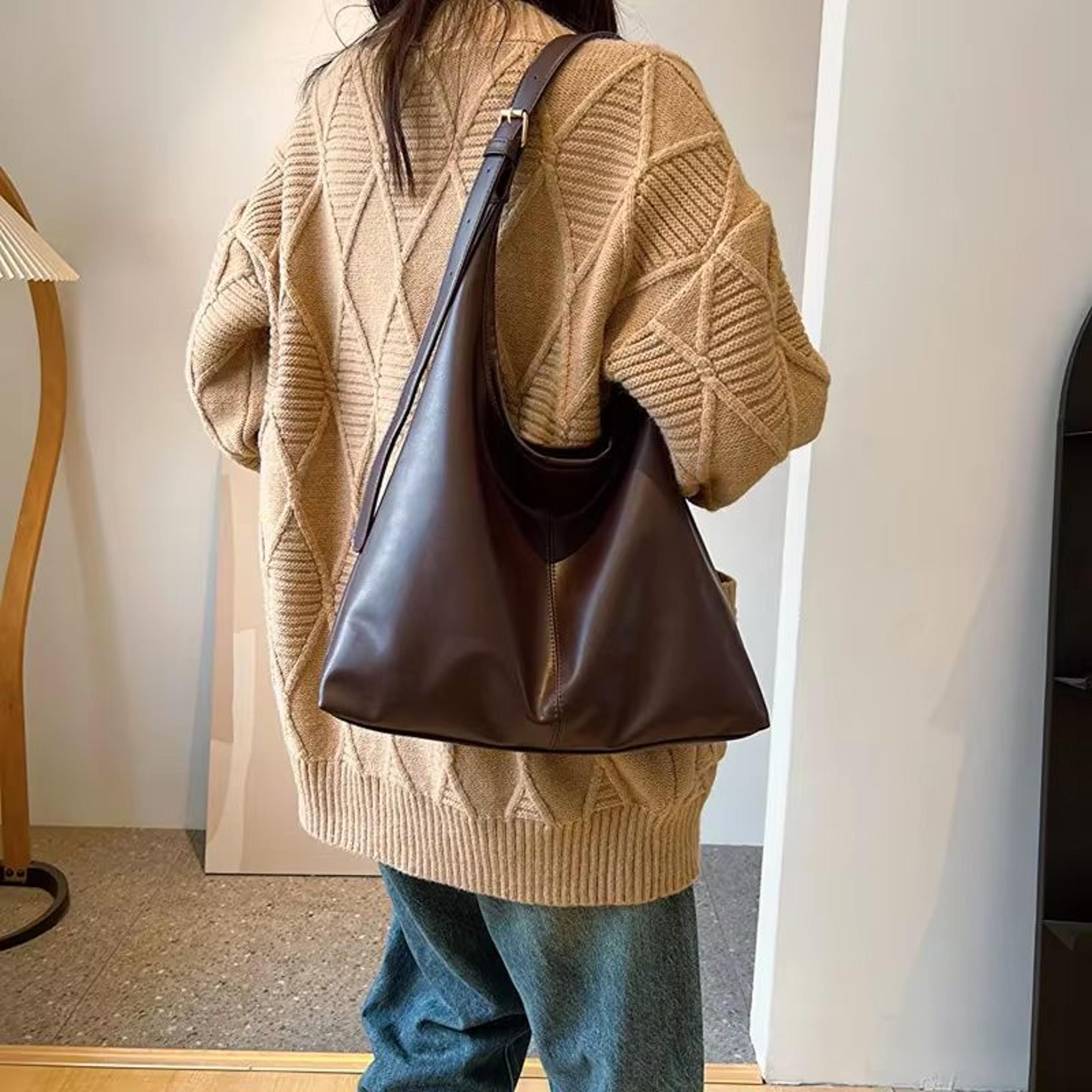 Retro Tote Bag  Spacious Shoulder Carryall For Effortless Everyday Style 4