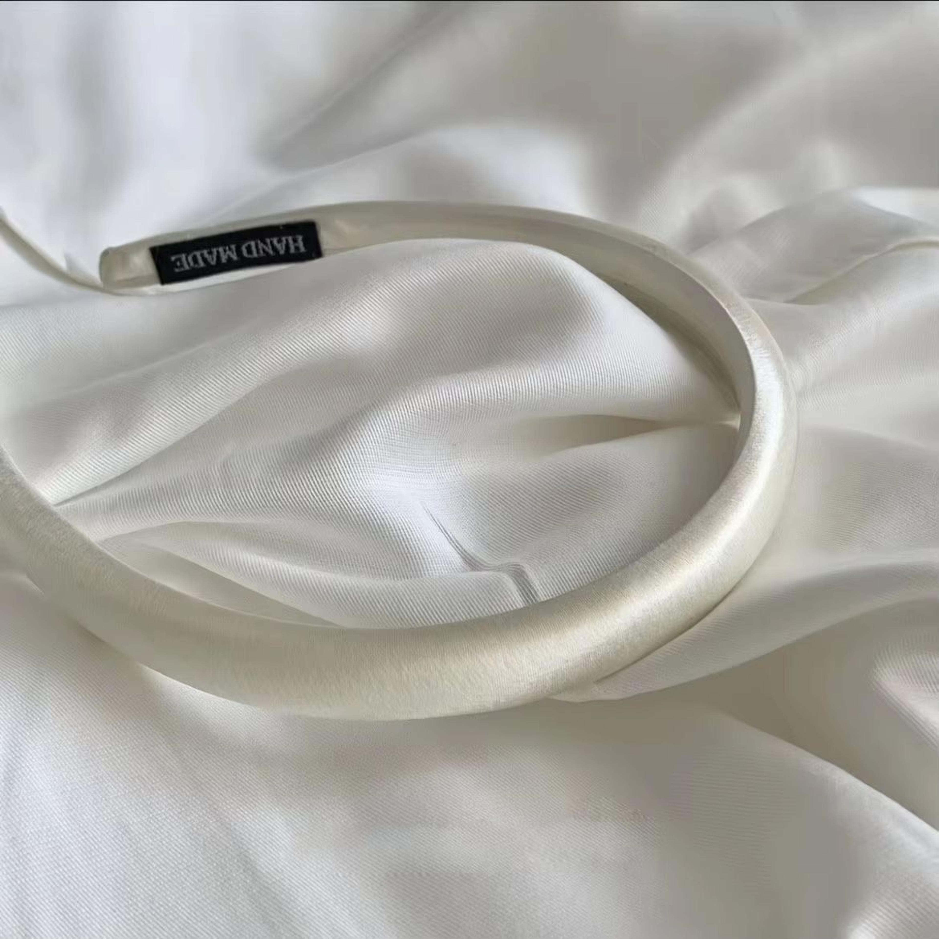 SilkTouch Solid Satin Headband  Vintage Thick Elastic Hair Hoop For Women  Girls 10