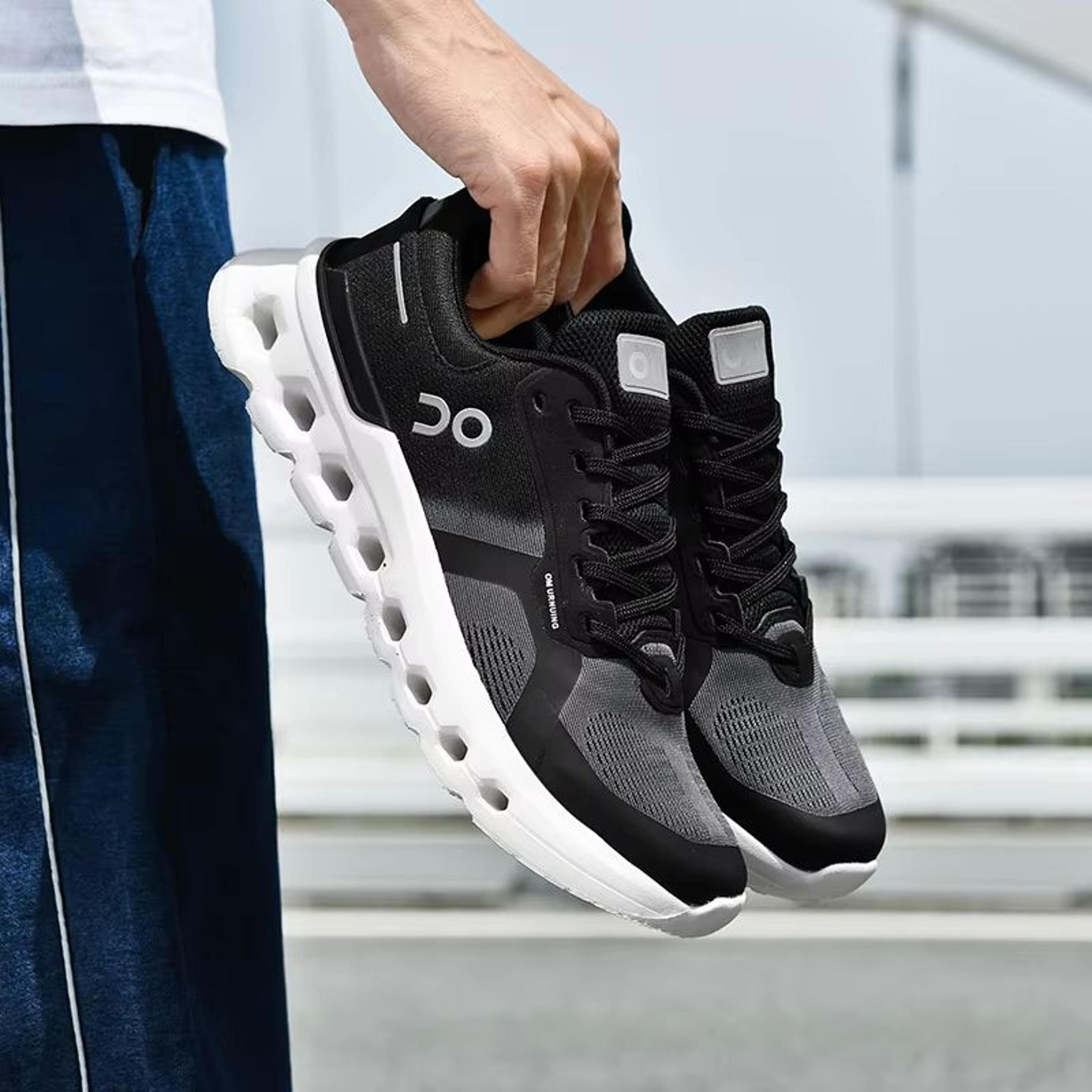 UltraLite Mens Mesh Platform Running Sneakers 1