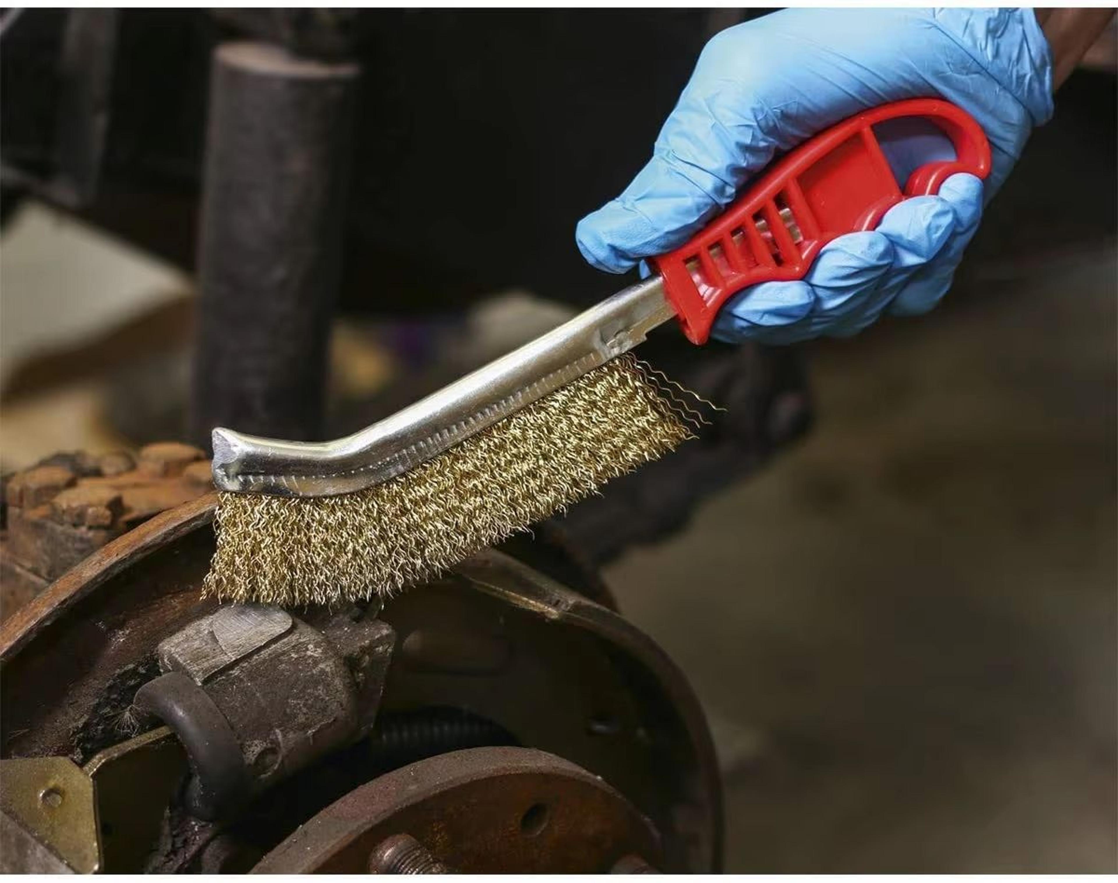 Steel Wire Roller Brush With Wooden Handle  HeavyDuty Rust Removal  Grill Cleaner 2