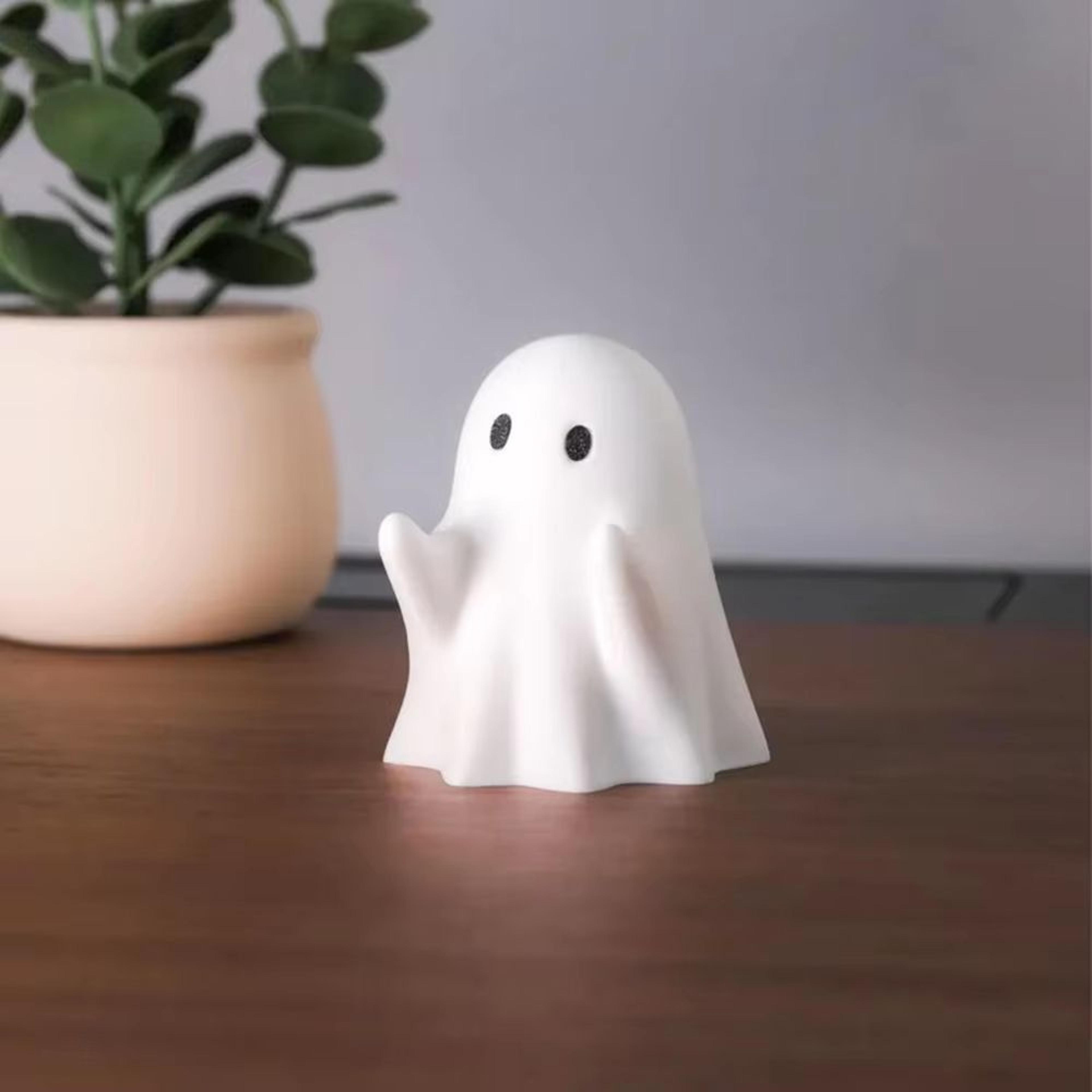 Ghost Pen Holder Resin Desktop Organizer  Cute Office And Home Stationery Stand For Halloween Decor 4