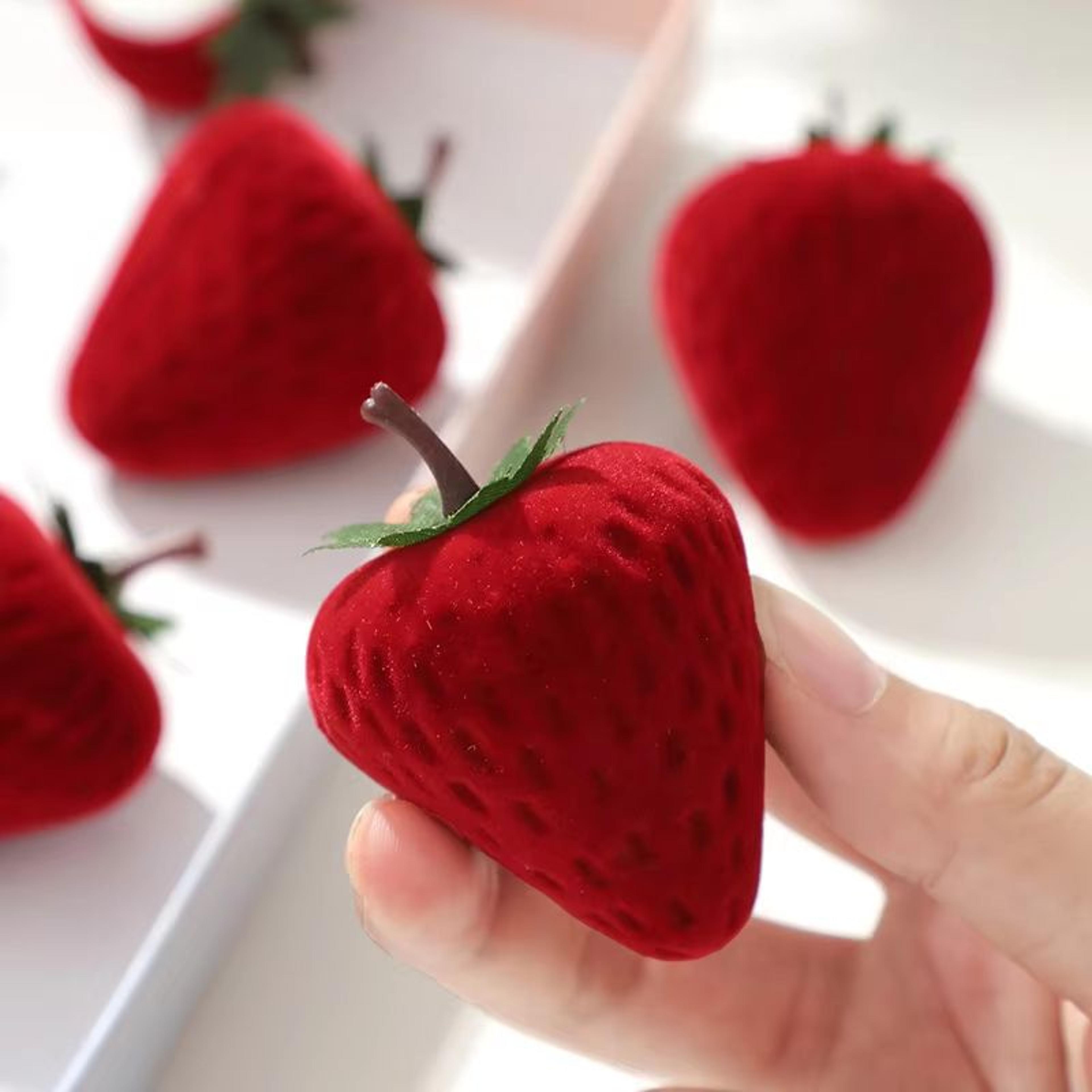 Cute Strawberry Ring Box For Jewelry Display And Storage 1