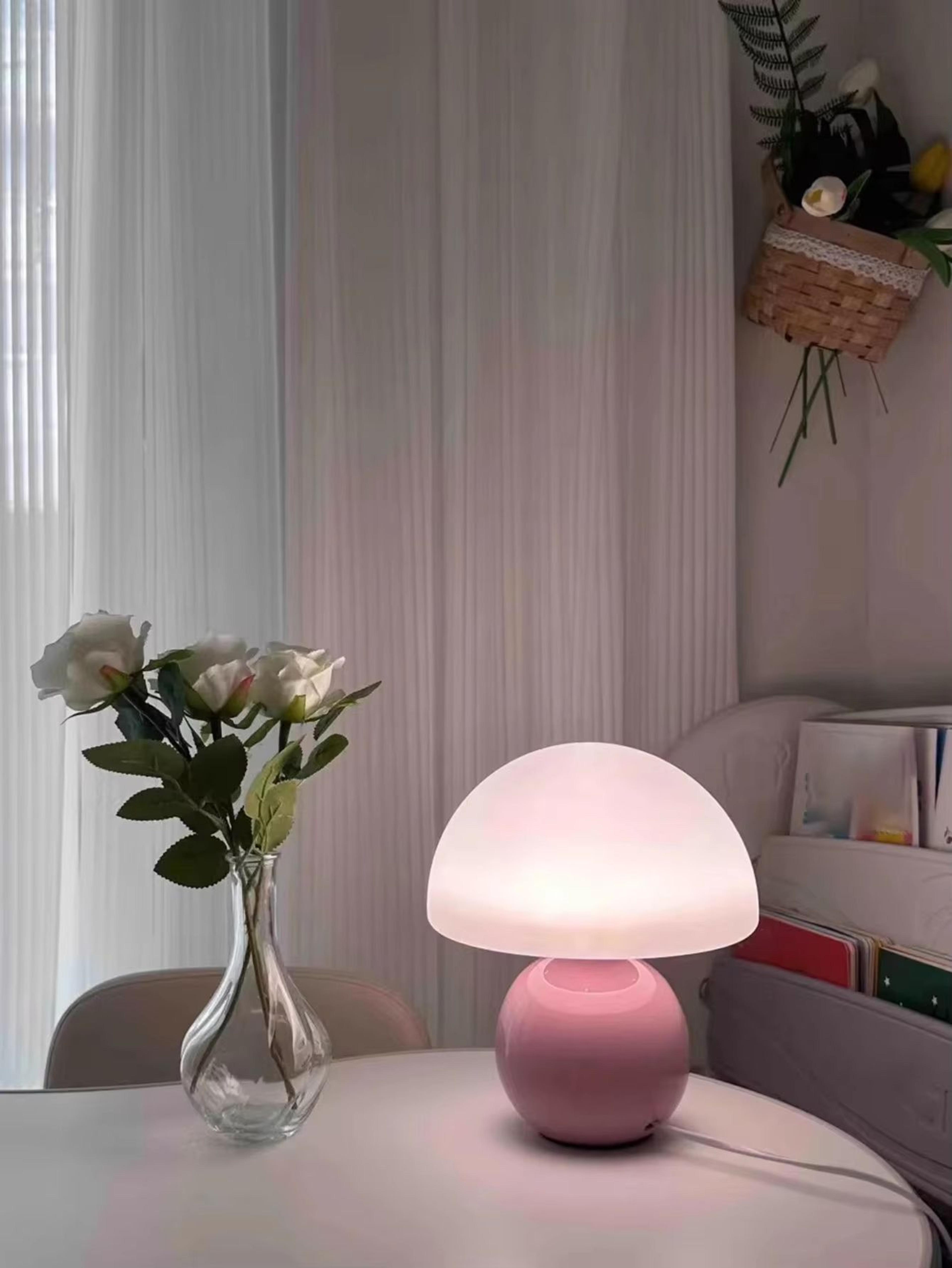 USB Decorative Table Lamp With Colorful Ambient Lighting 0