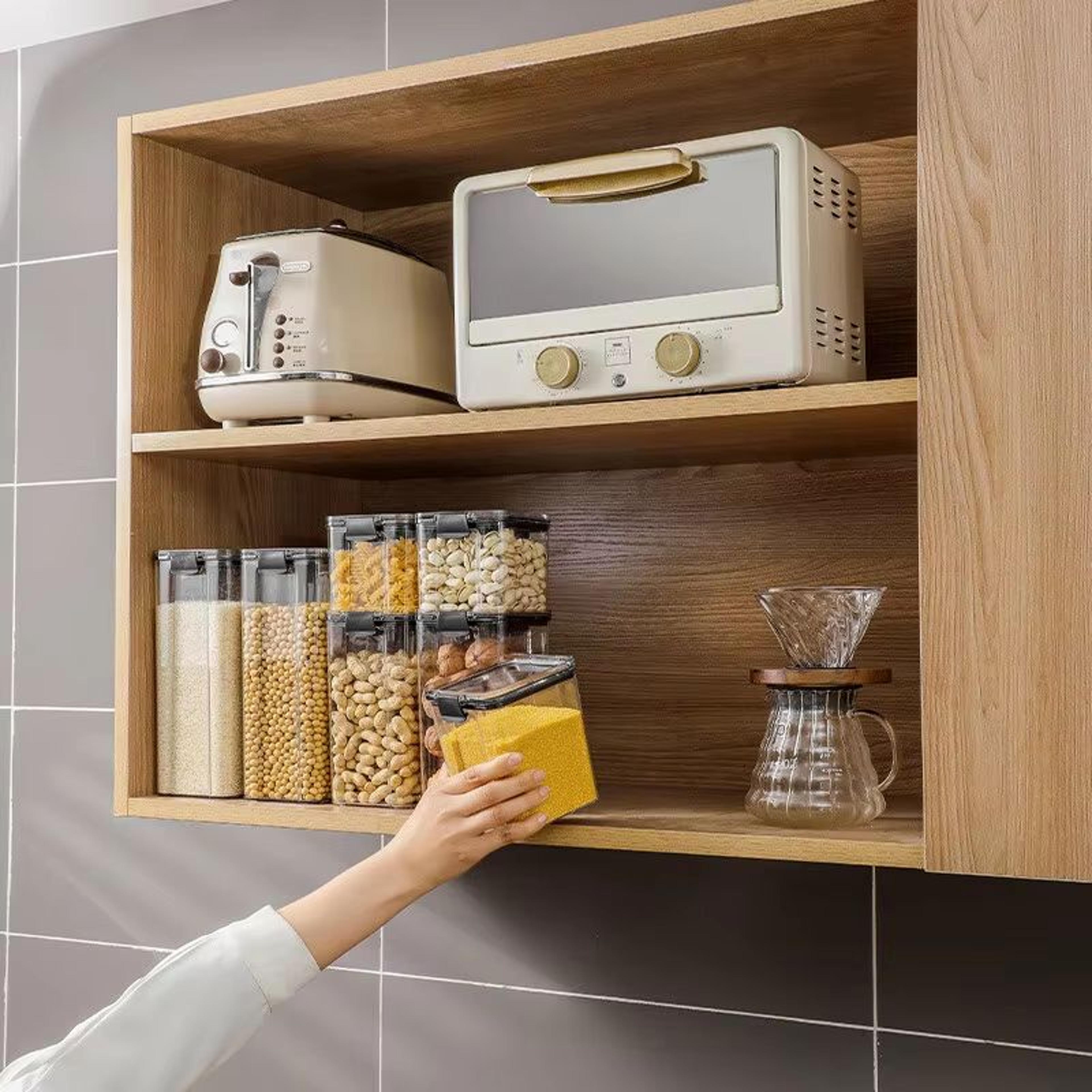 Clear Plastic Food Storage Container With Lid For Kitchen Organization 3