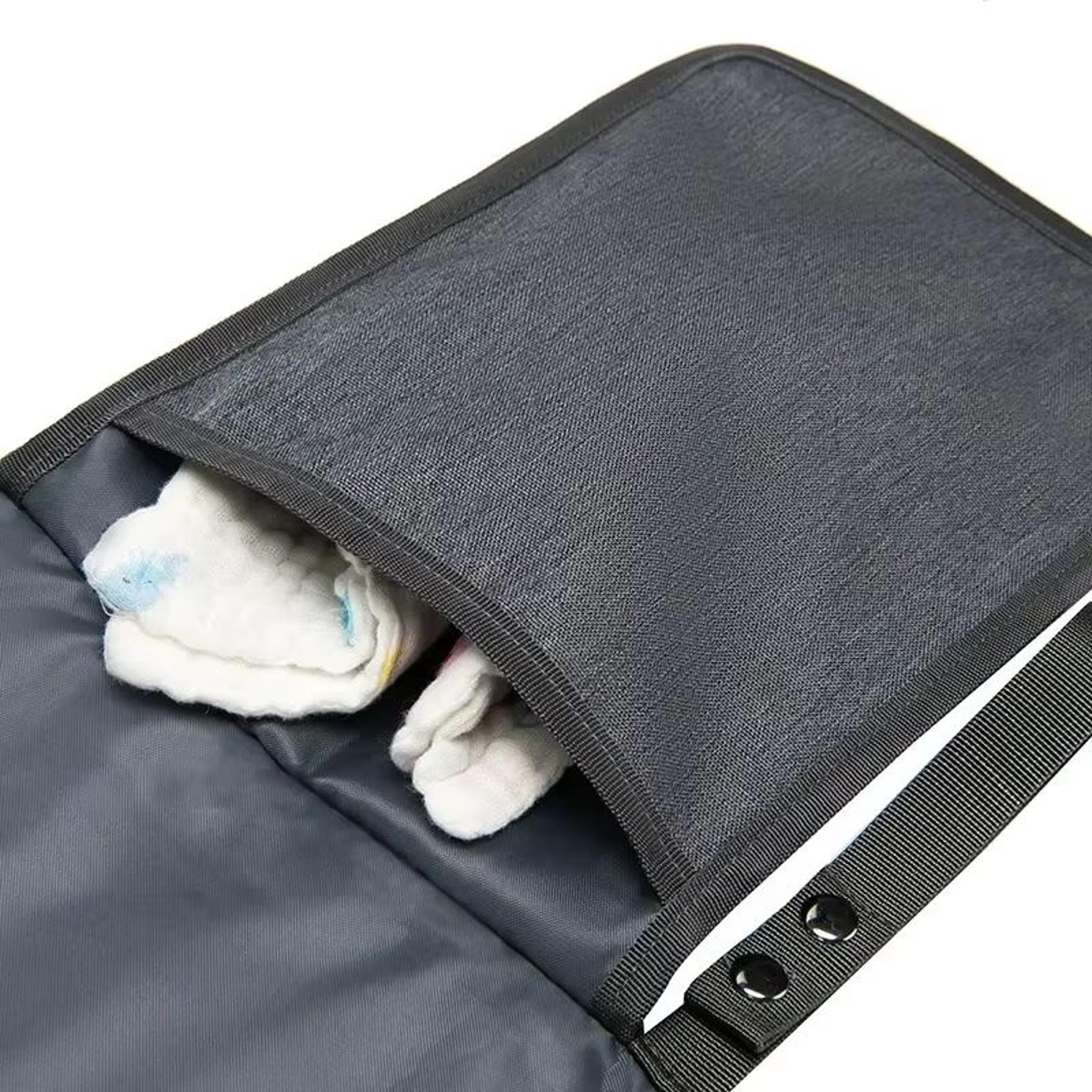 GoCare Portable Waterproof Baby Diaper Changing Pad With Pockets 3