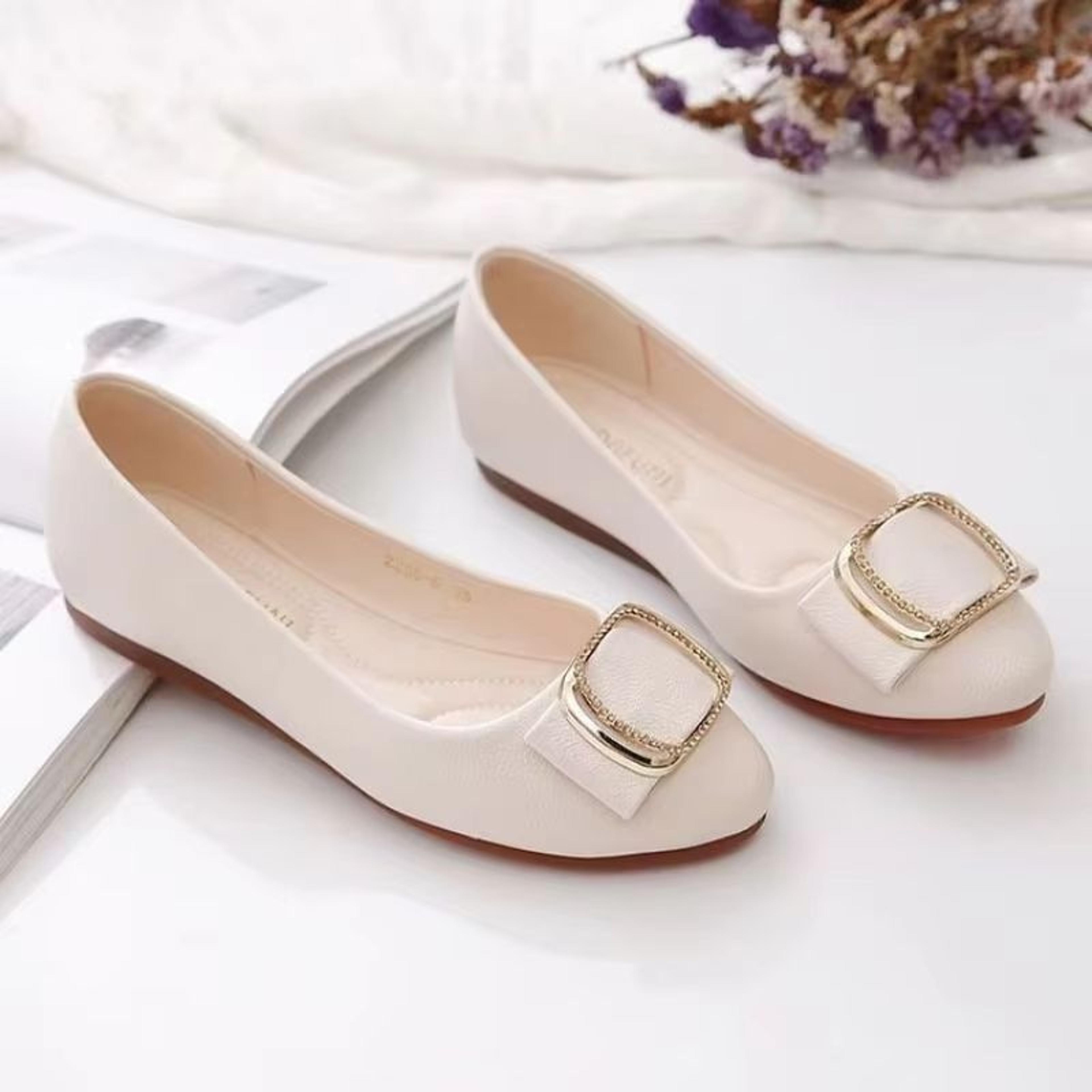 Modern Minimalist SquareBuckle Leather Flats For Women 3