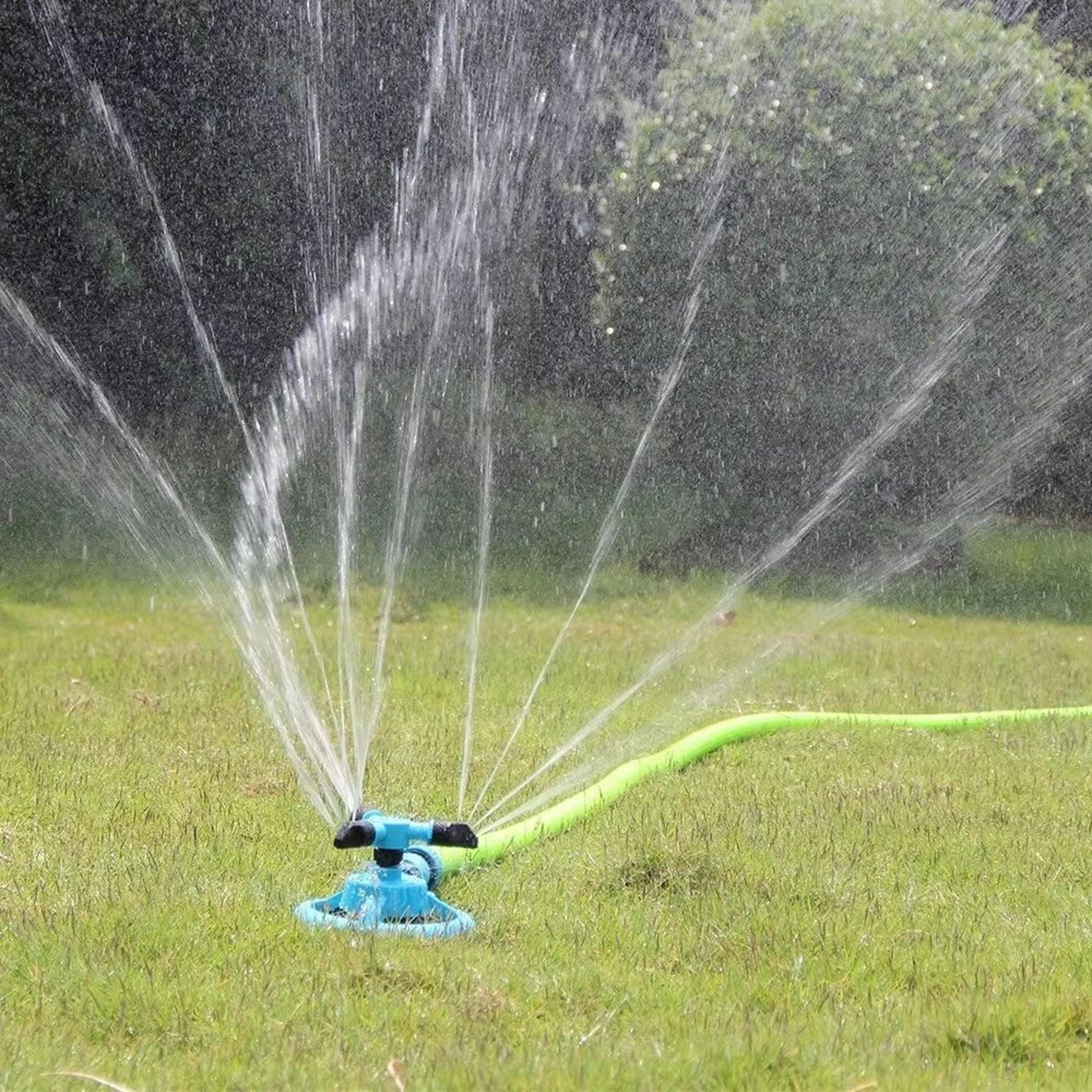 360 Automatic Rotating Sprinkler Nozzle  Lawn Irrigation Sprinkler  Garden Watering System 3