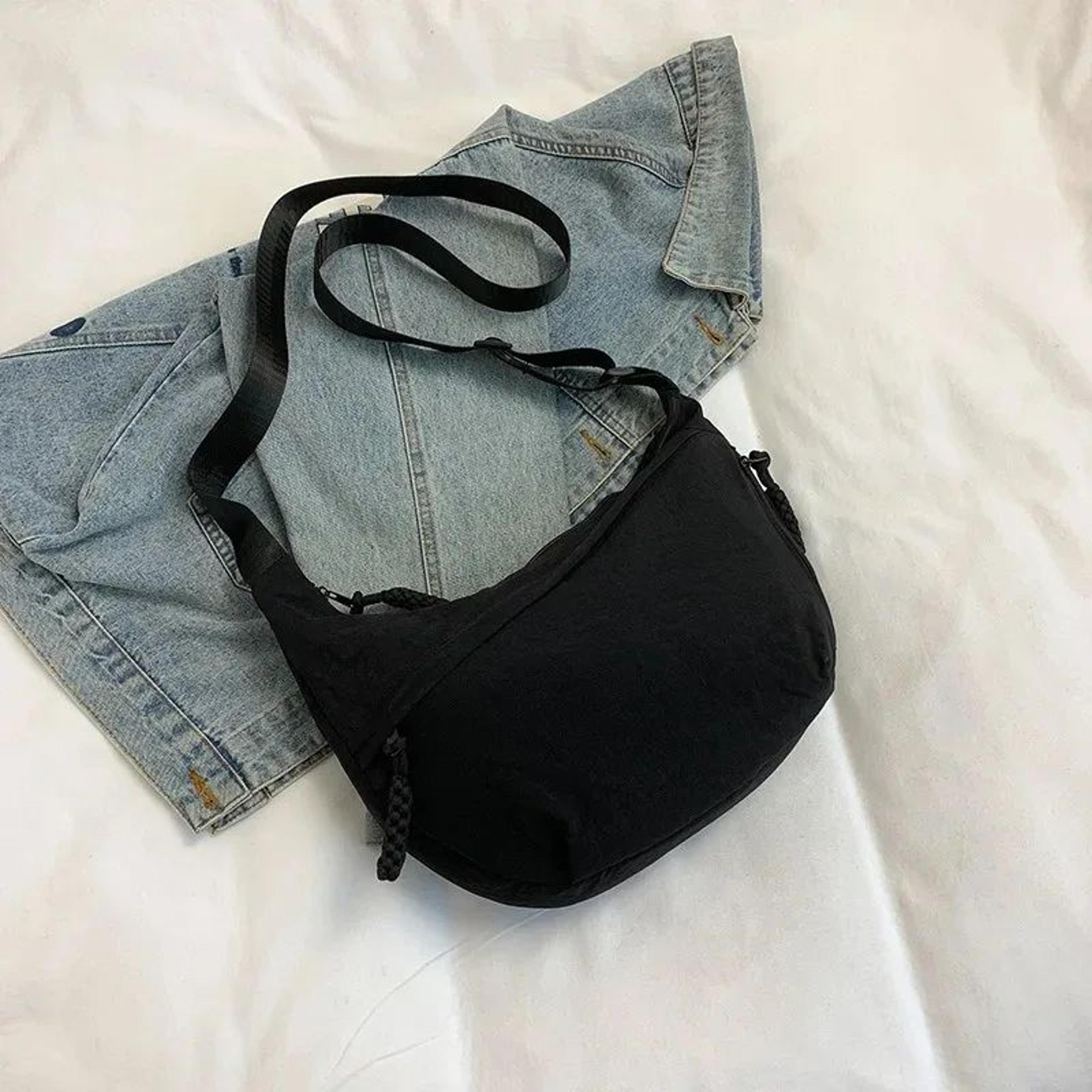 canvasease minimalist dumpling shoulder bag for daily use