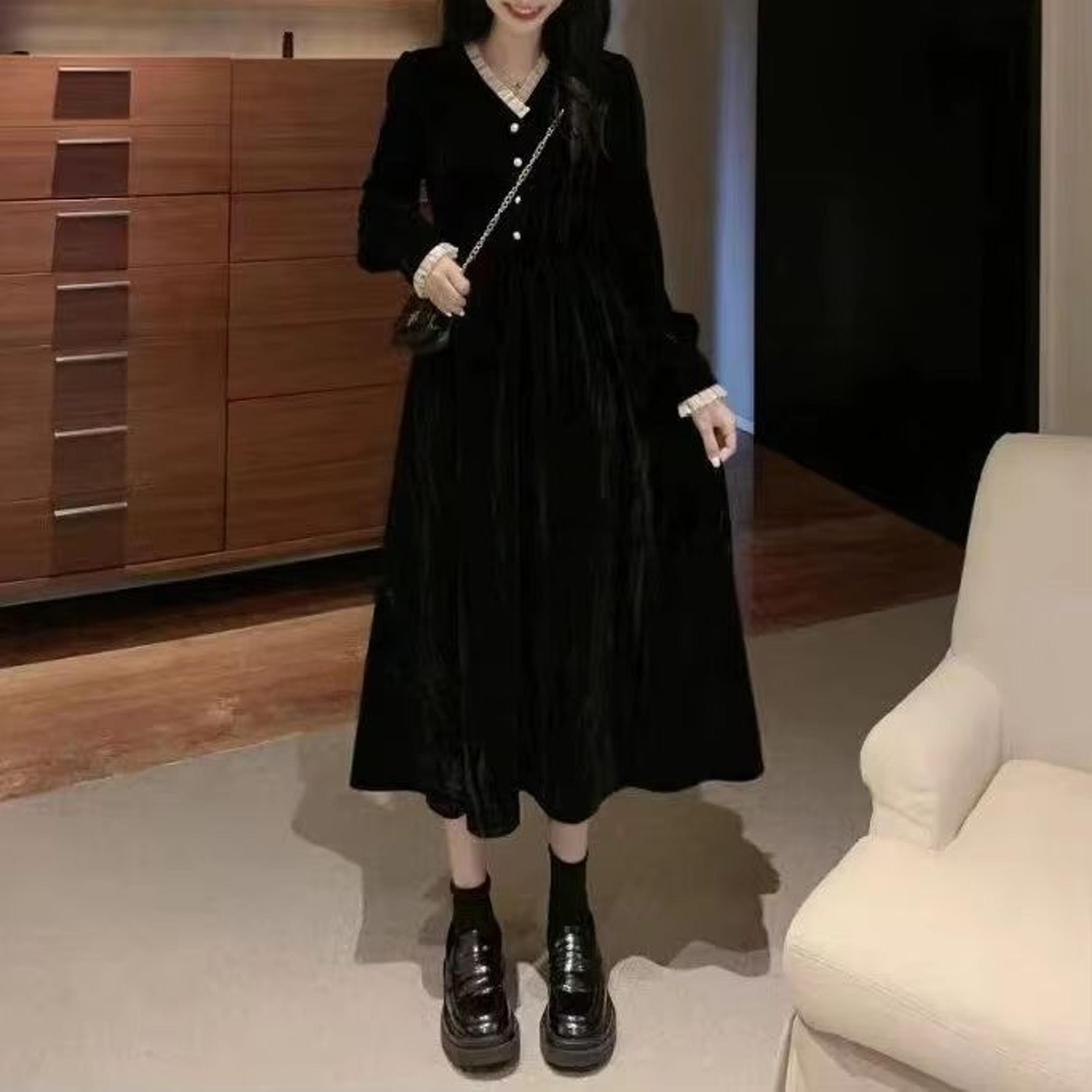 French Retro Velvet V Neck Dress Hepburn Style Black Velvet Dress Elegant Slim Long Velvet Dress 2