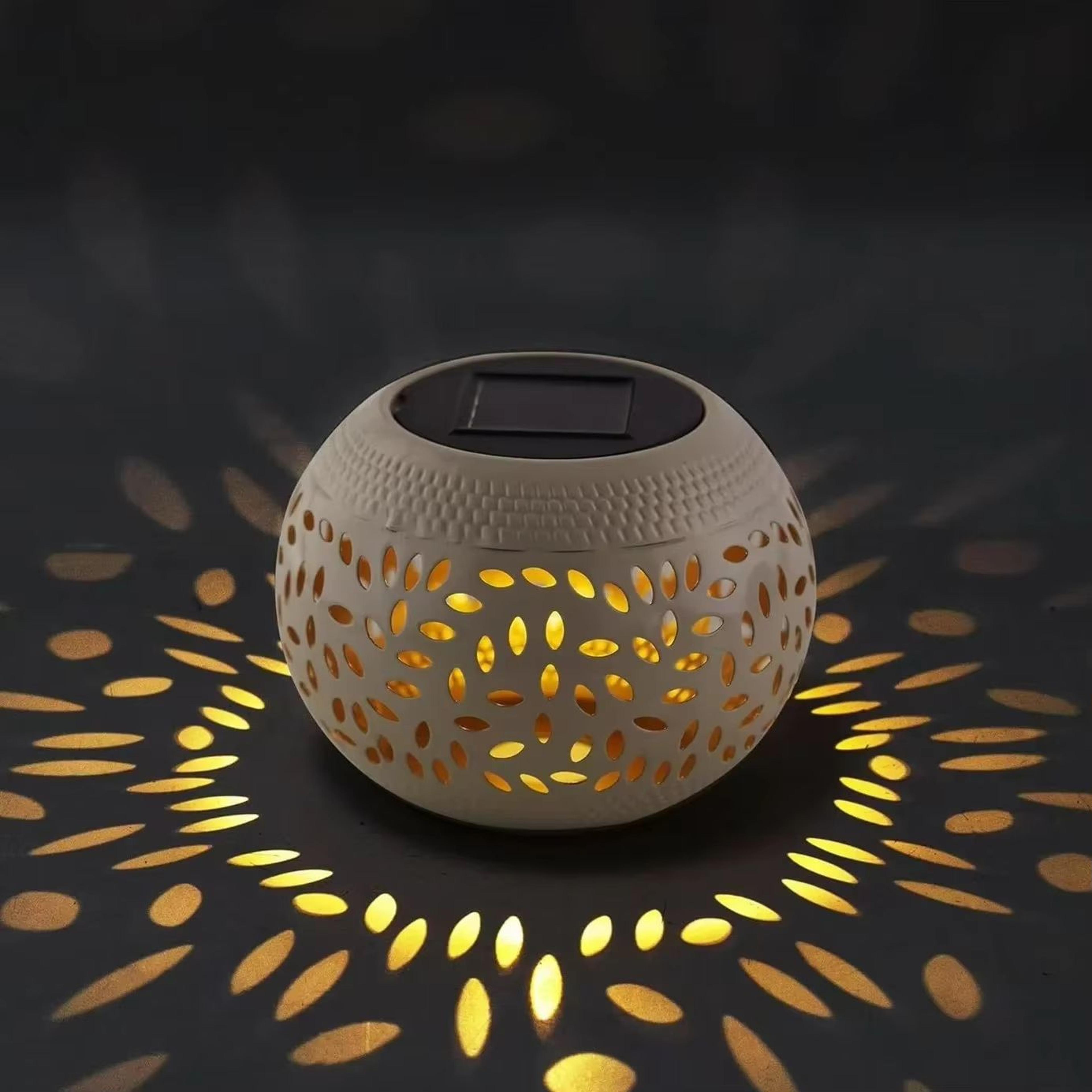 Retro Solar Table Lantern Outdoor Waterproof Metal Garden Projector Light 2