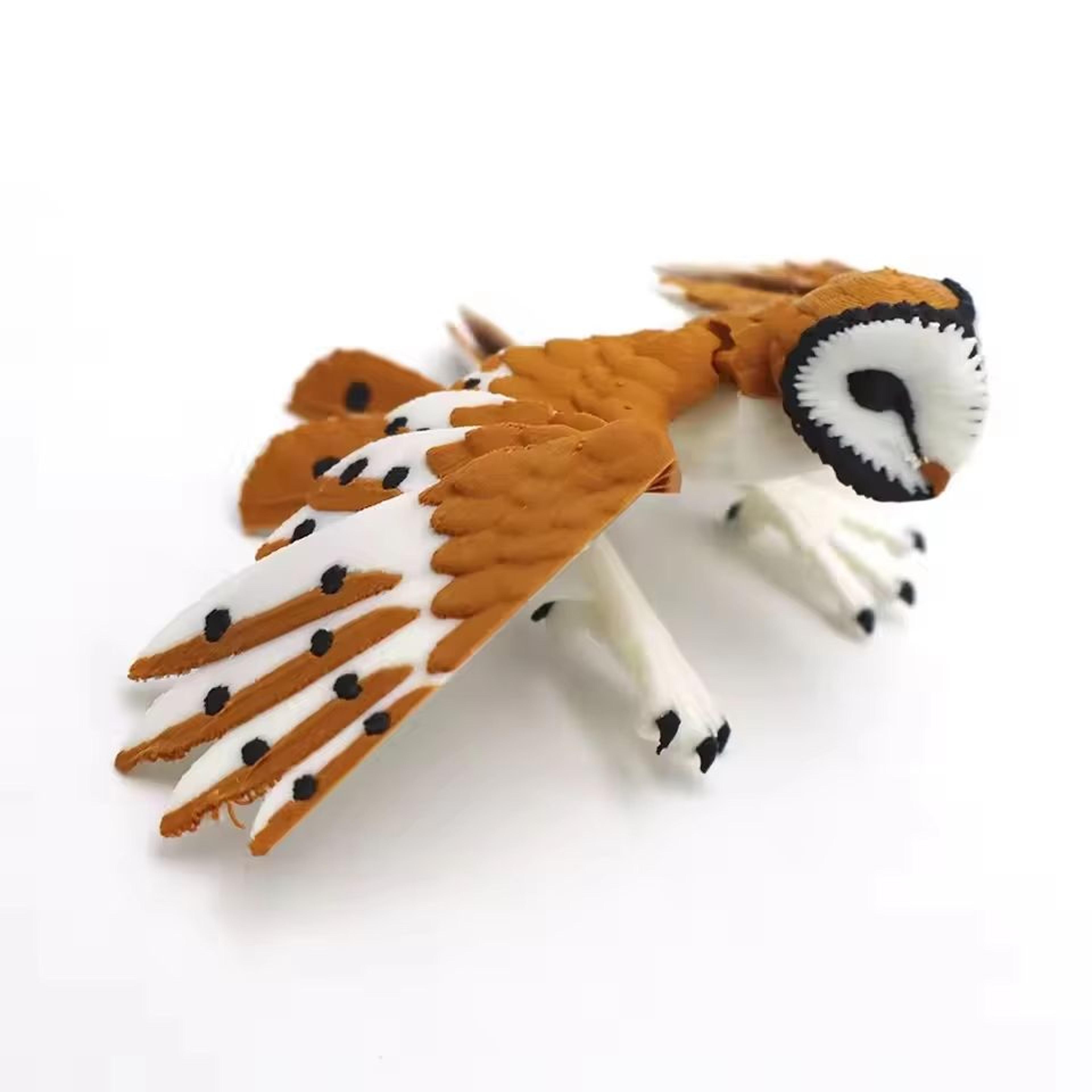 3D Printed Articulated Eagle Hawk Figurine With Movable Wings For Desk Decor And Gifts 3