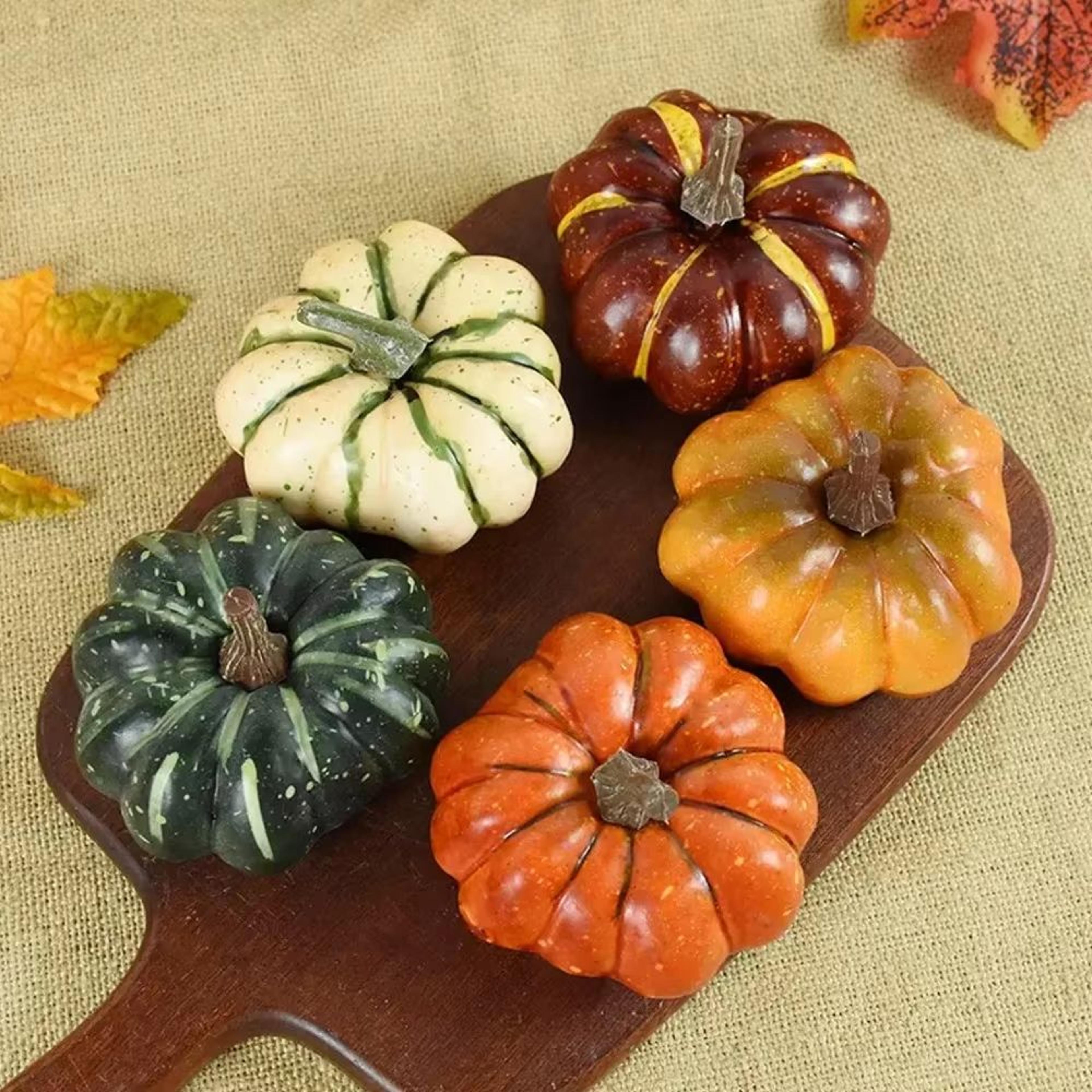 Reusable Plastic Pumpkin Decor Set For DIY Crafts  Thanksgiving Table Styling 1