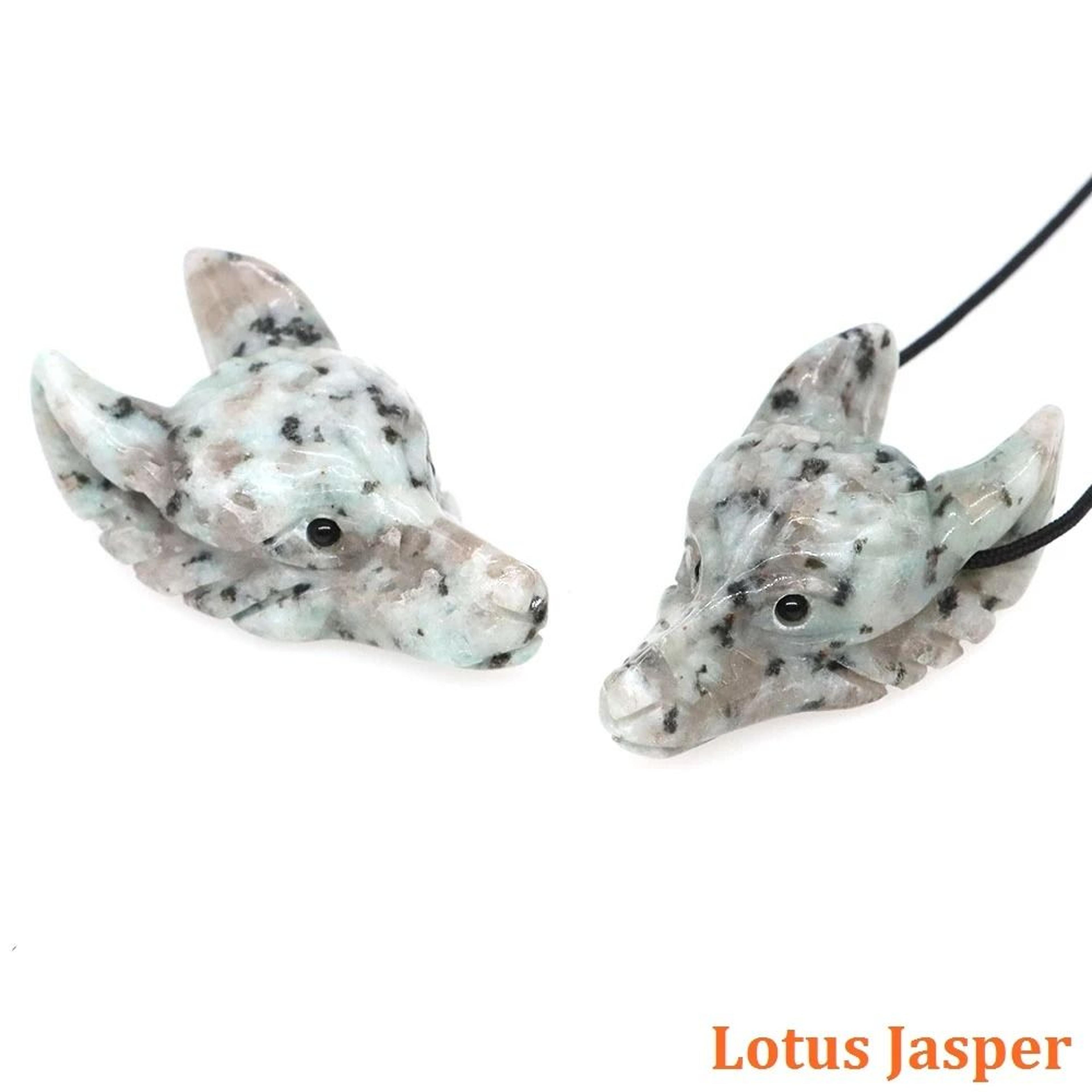 Hand Carved Wolf Head Crystal Pendant  Natural Wolf Head Stone Pendant For Healing Jewelry Making 24