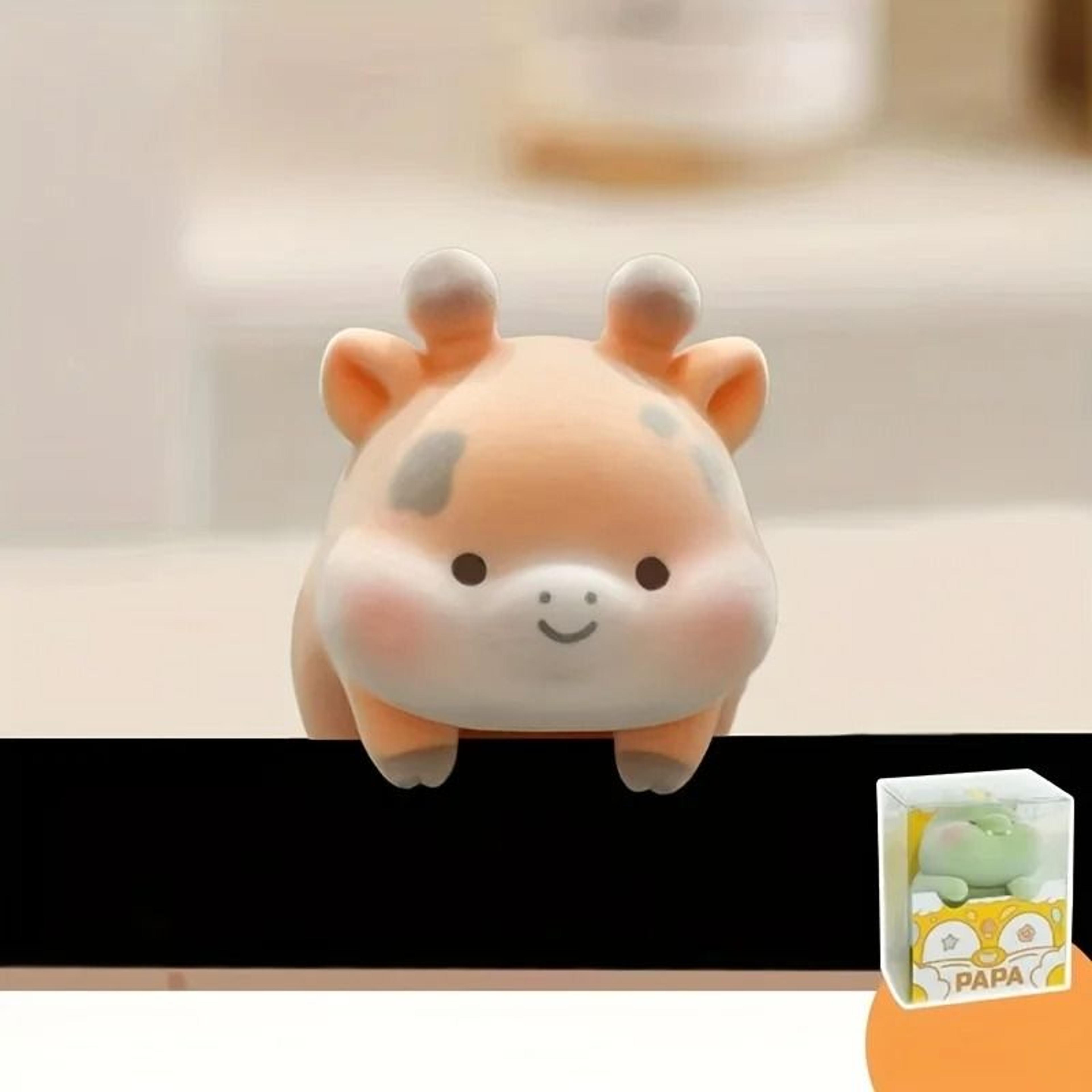 Mini Screen Buddy Clip Decorative Desk Ornament 5