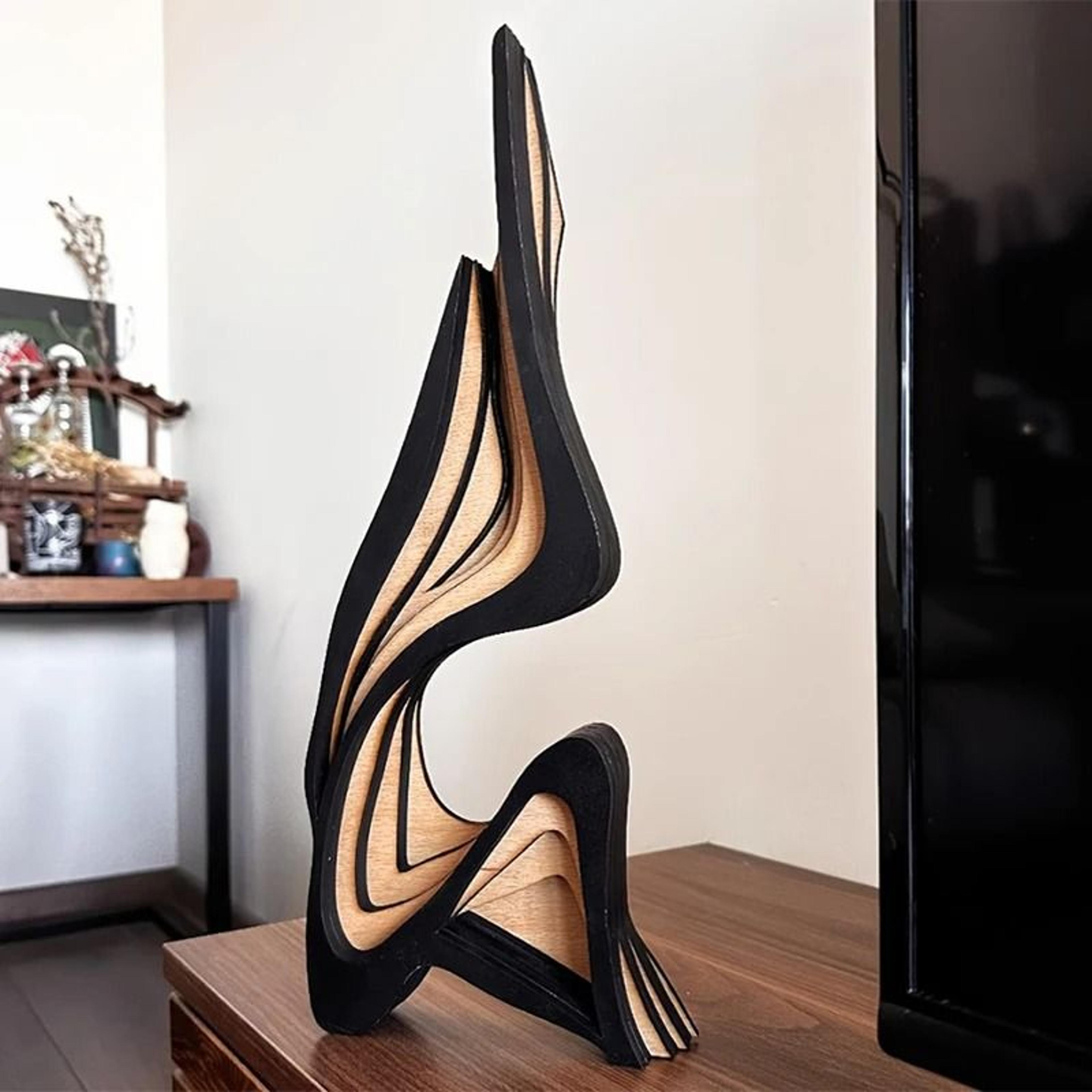 Abstract Wooden Curved Sculpture Decor For Bookshelves  Desktops 3