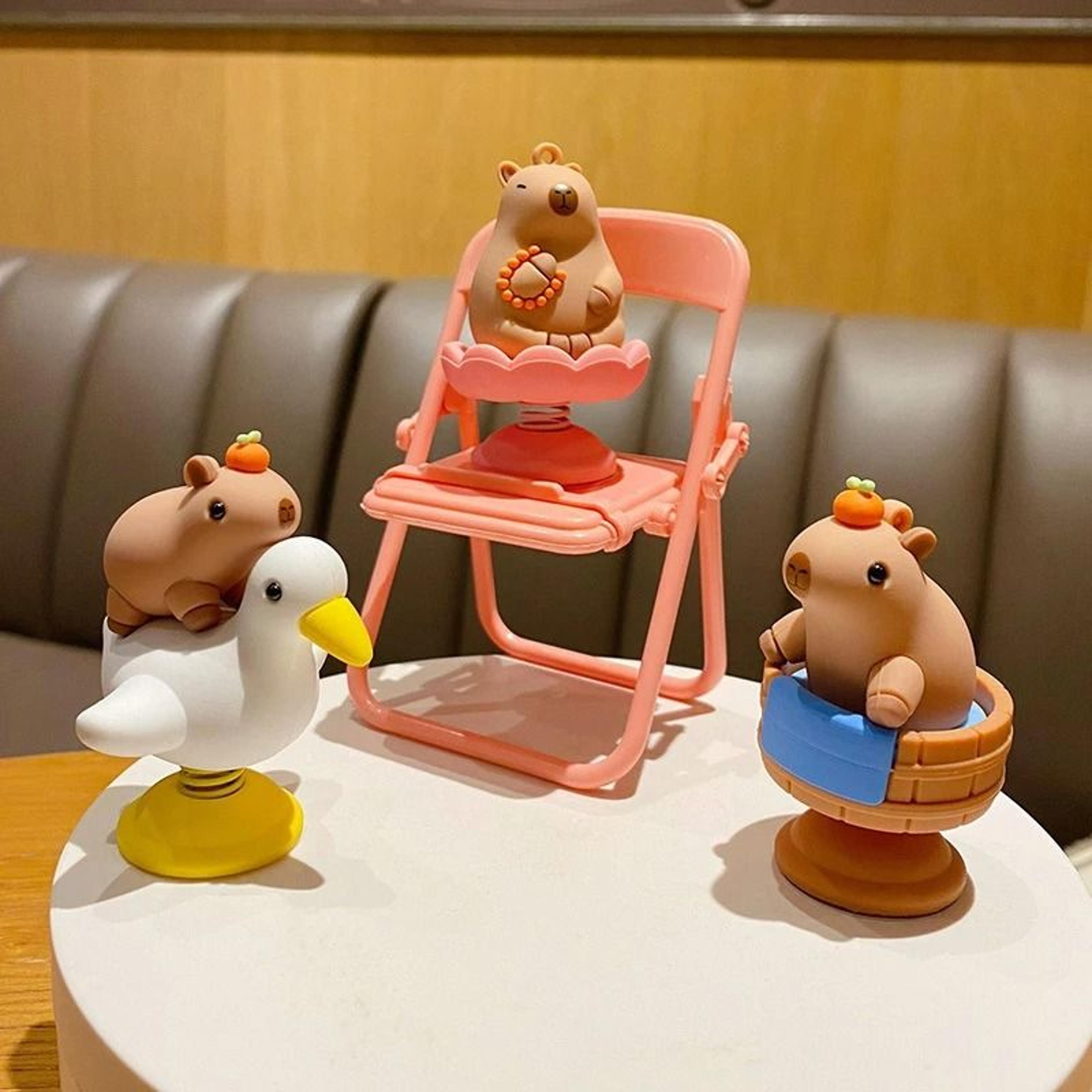 Creative Spring Capybara Shaking Head Car Dashboard Ornament 2