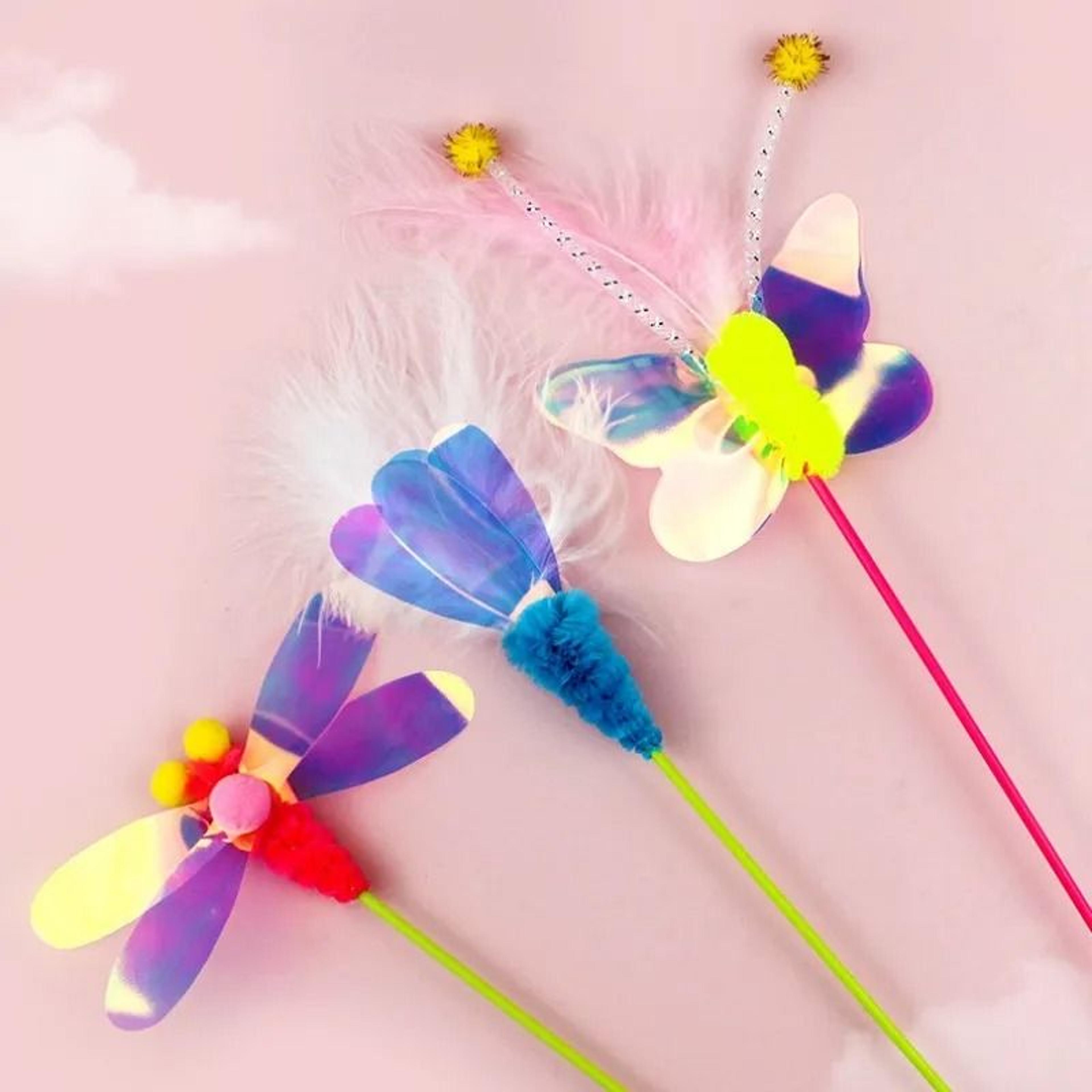 FlutterPounce Interactive Feather Wand Cat Toy With Butterfly  Wool Ball Teasers 0