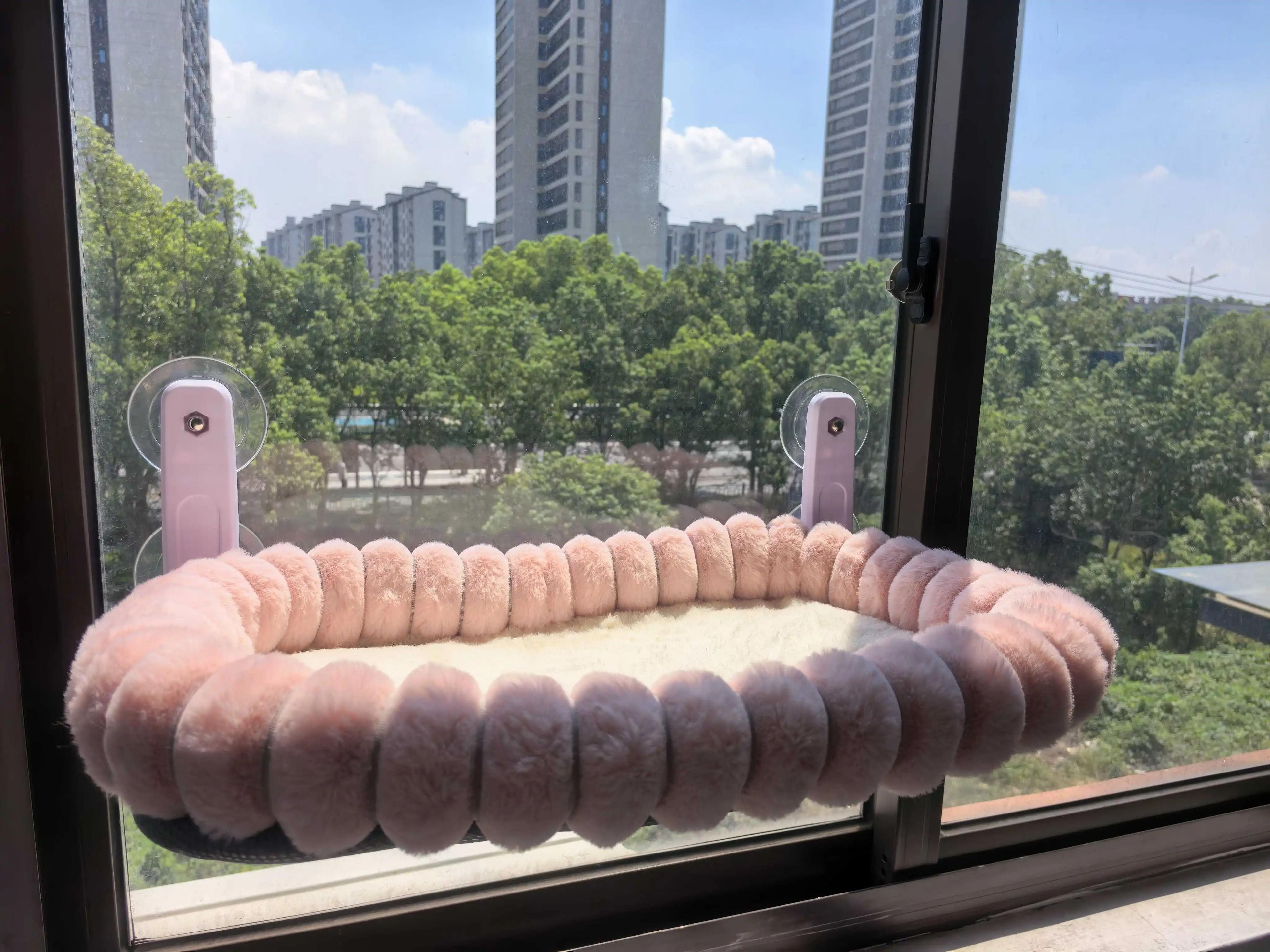 Foldable Window Cat Hammock With Suction Cups For Sunbathing And Lounging 7