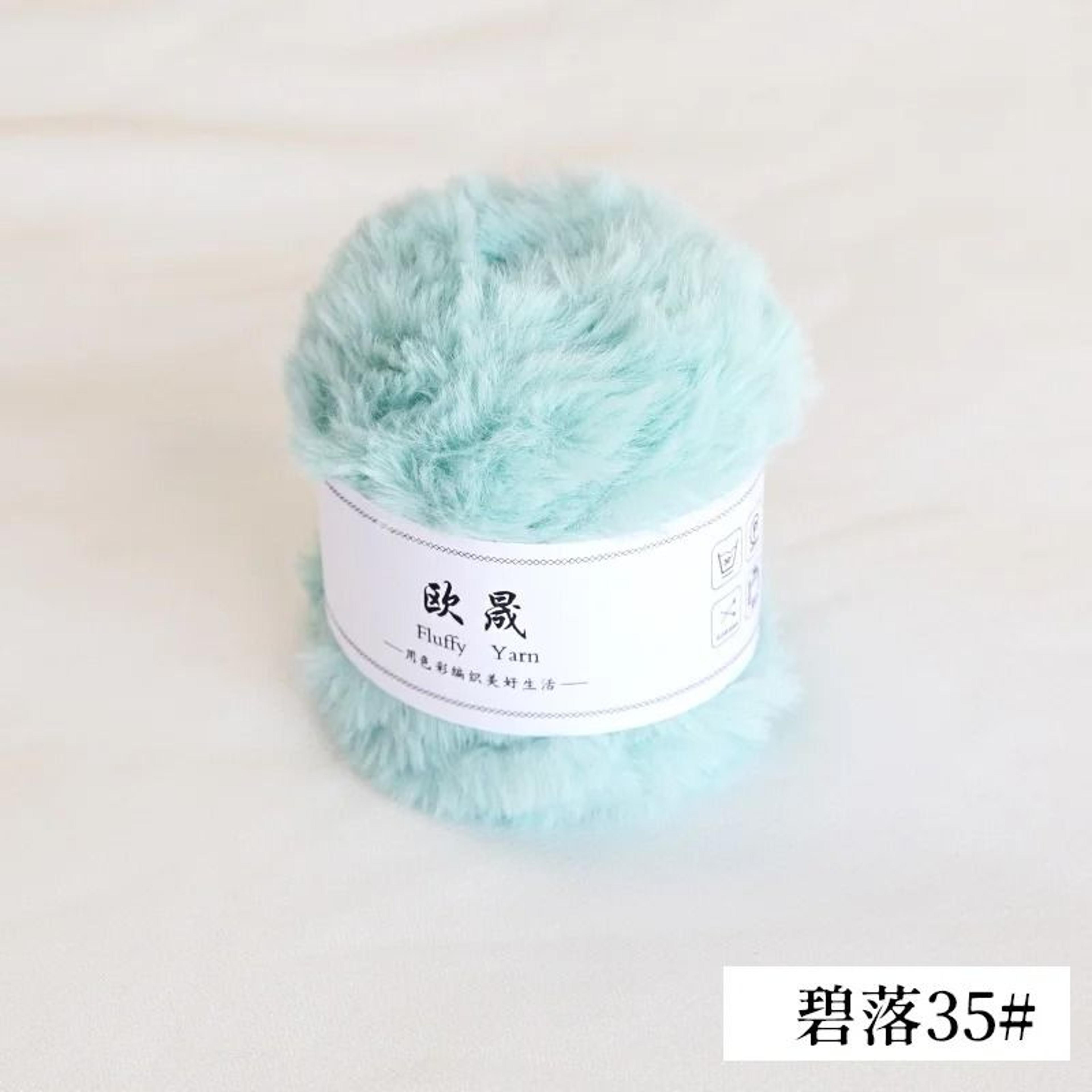 Fluffy Faux Fur Eyelash Yarn For Knitting  Crochet 18 Oz 35 Yd 9