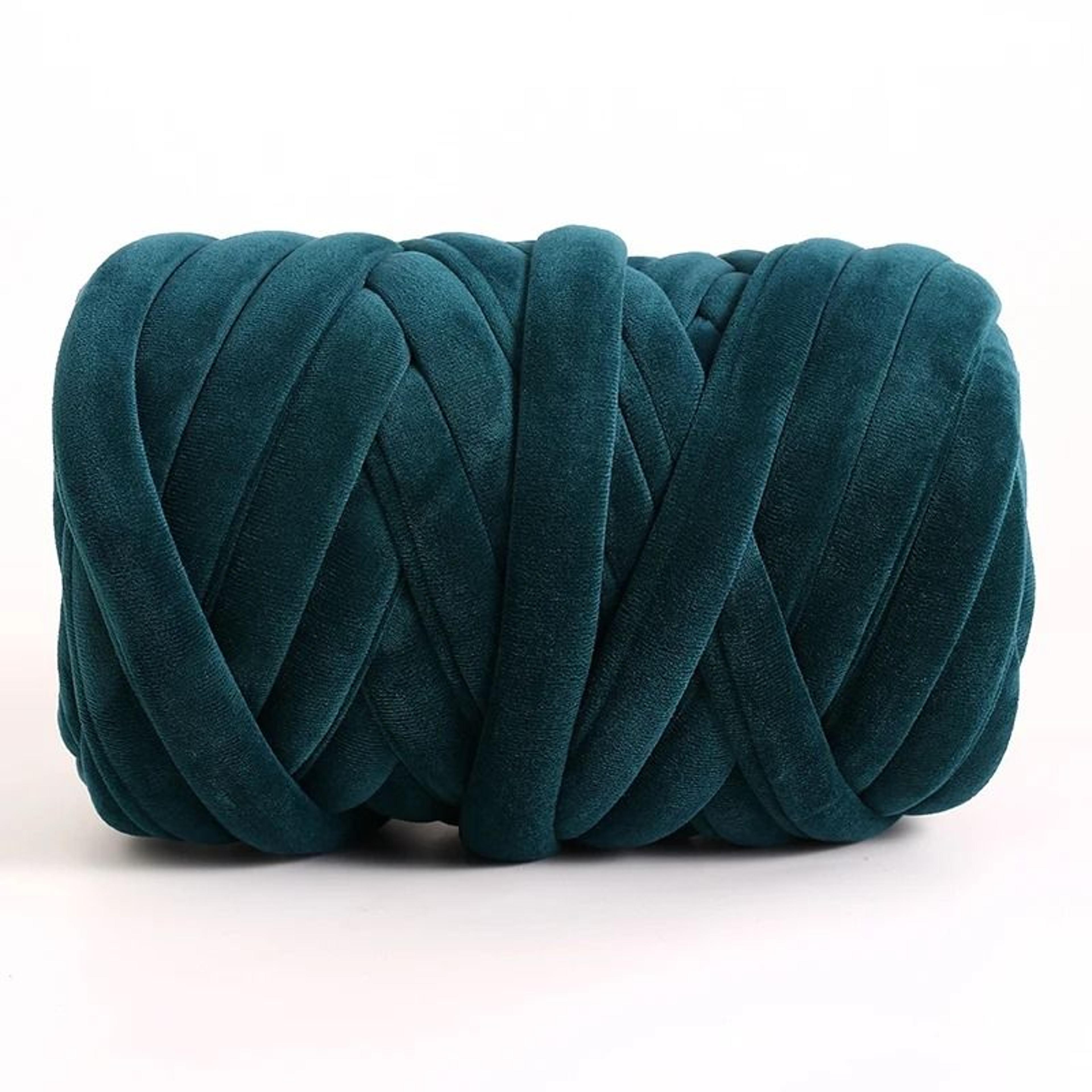 Giant Velvet Bulky Yarn For Arm Knitting  DIY Crafts 88 Oz 15