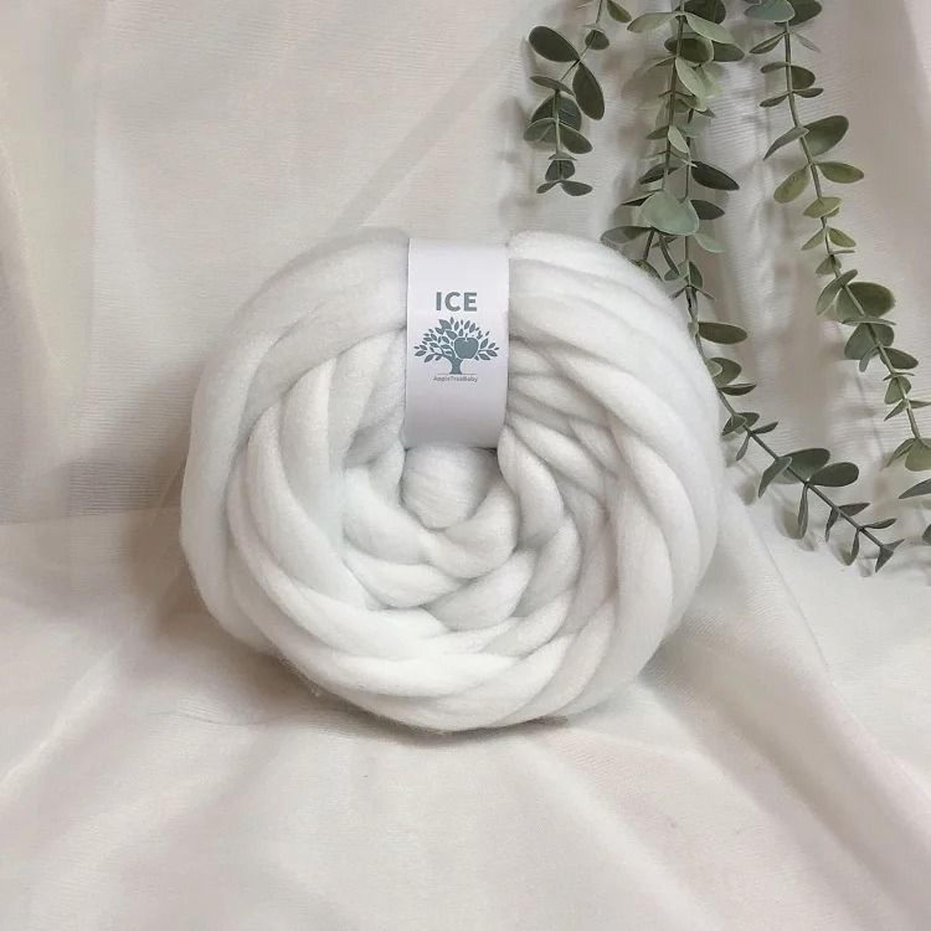 022 Lb Giant Chunky Roving Yarn Soft Icelandic Style Arm Knitting Yarn For Blankets Scarves And DIY 3