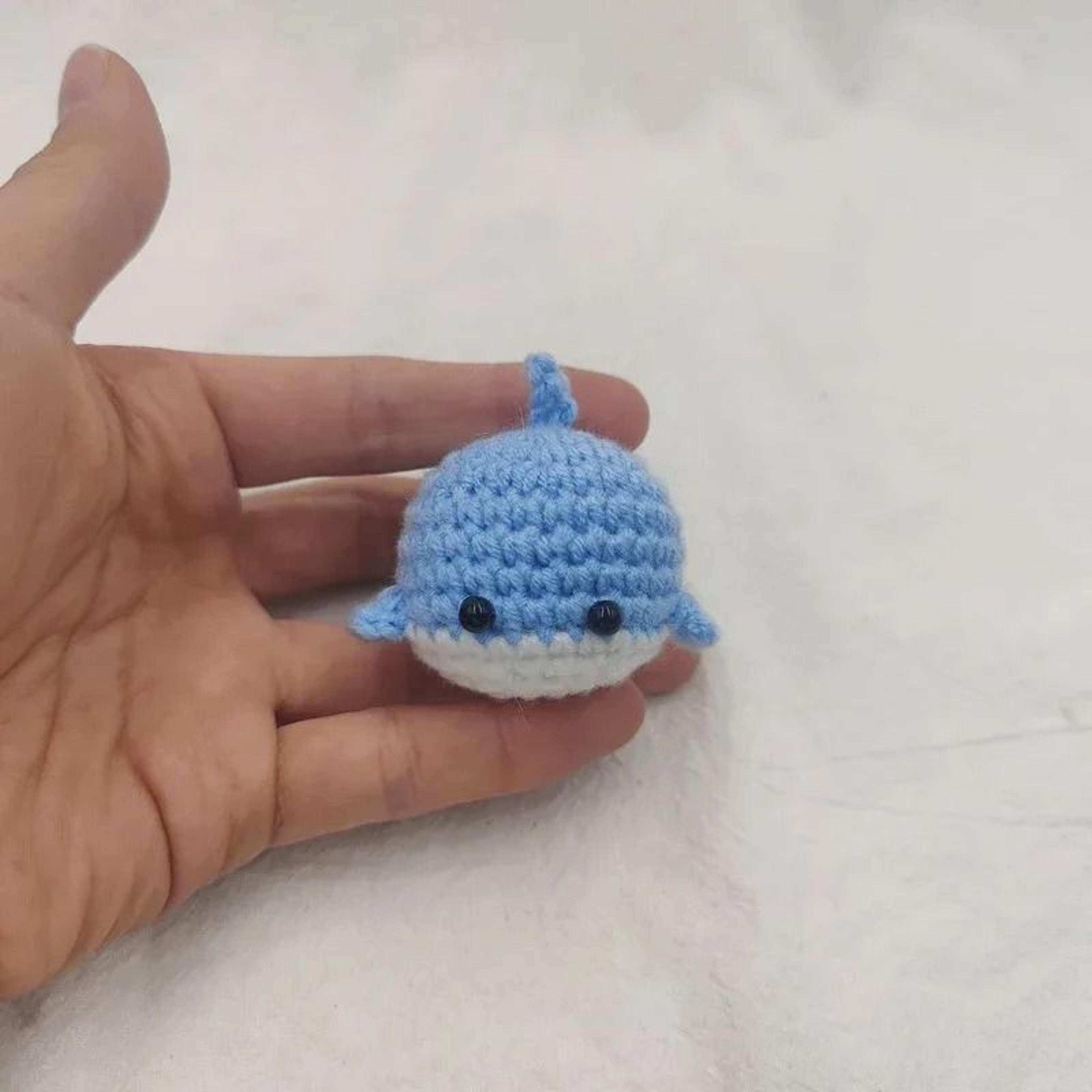 Handmade Crochet Whale Keychain Cute Amigurumi Bag Charm  Car Pendant 4