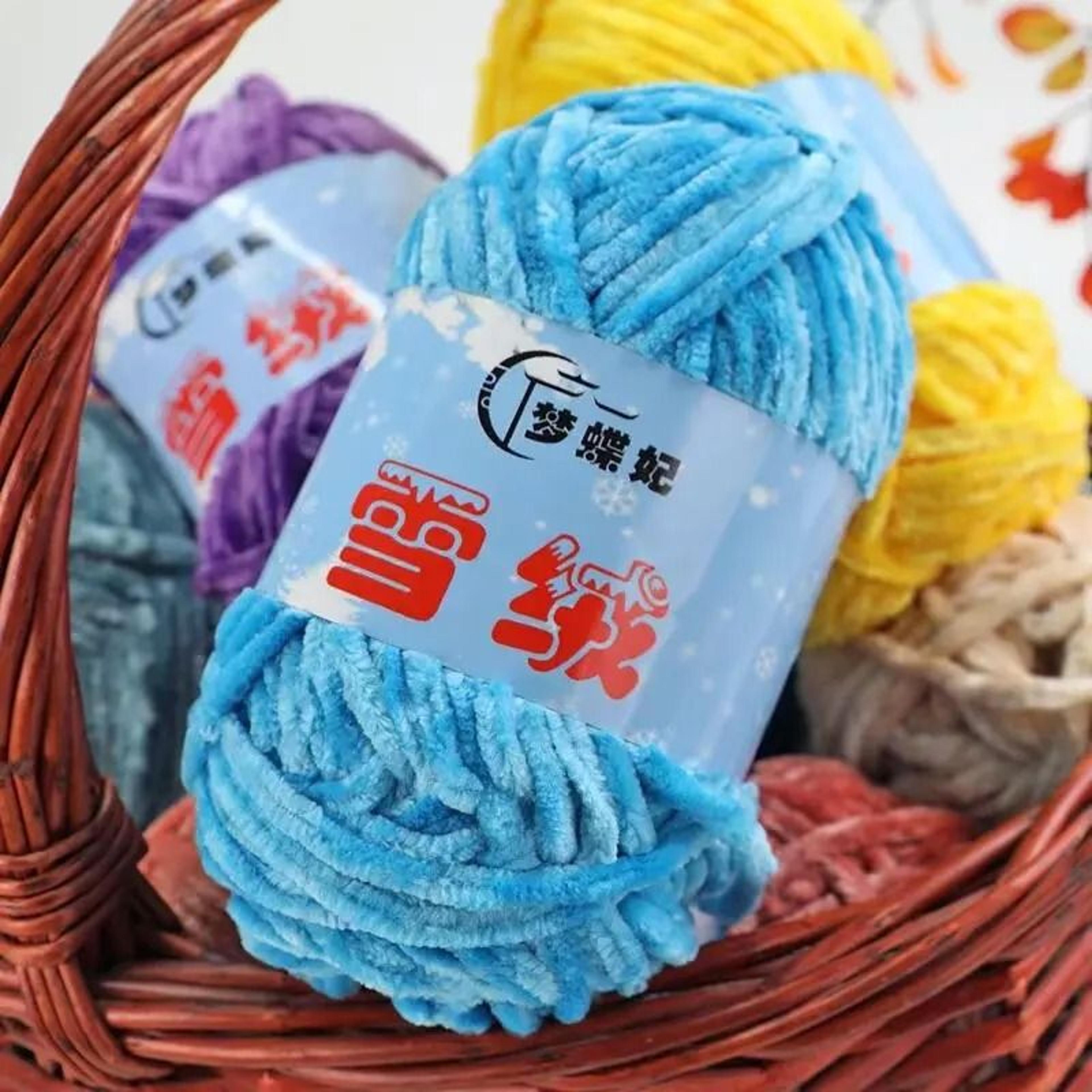 35 Oz Snow Velvet Chenille Chunky Yarn For Crochet Knitting  Cozy DIY Crafts 3