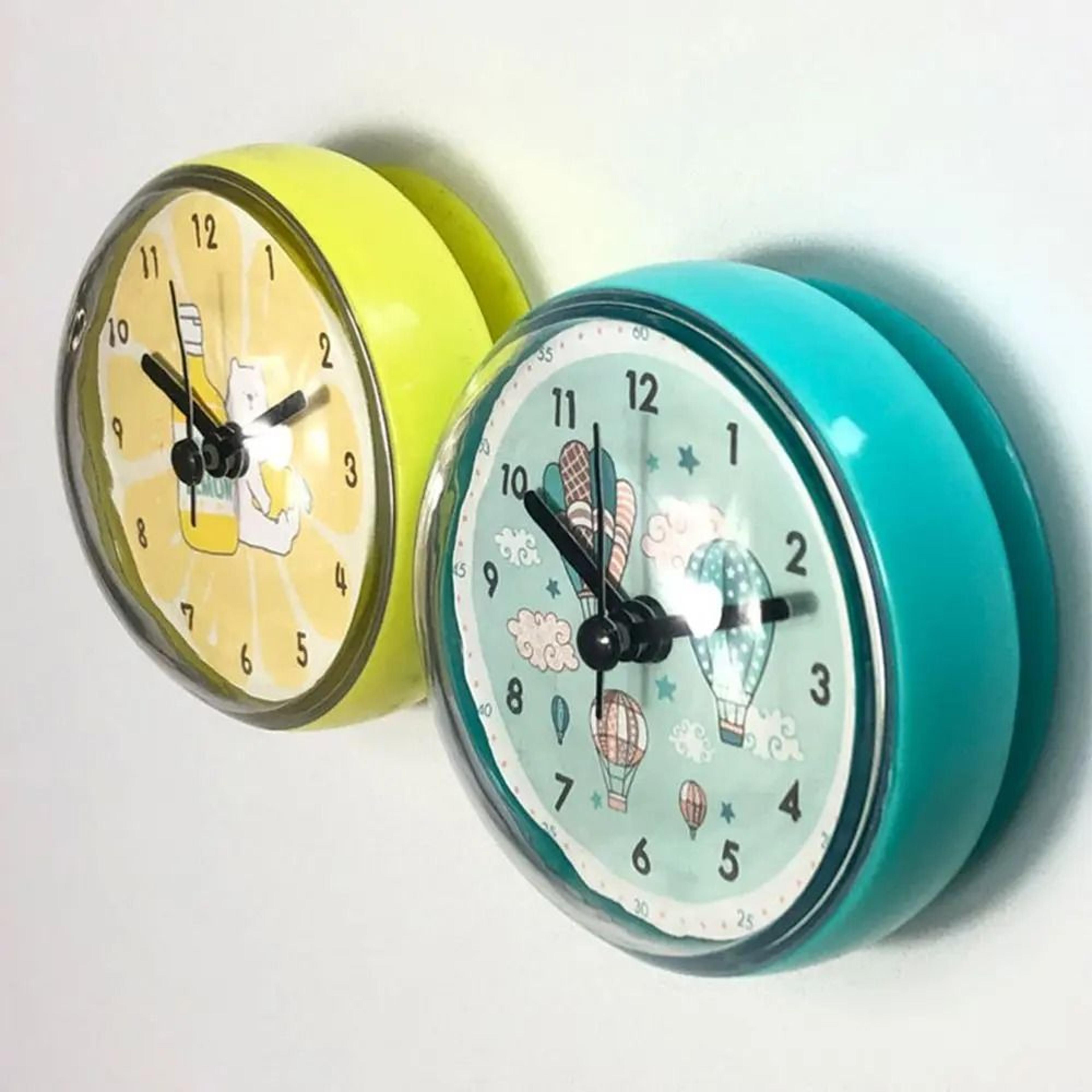 Mini Waterproof Bathroom Clock With Suction Cup And Quartz Movement 1