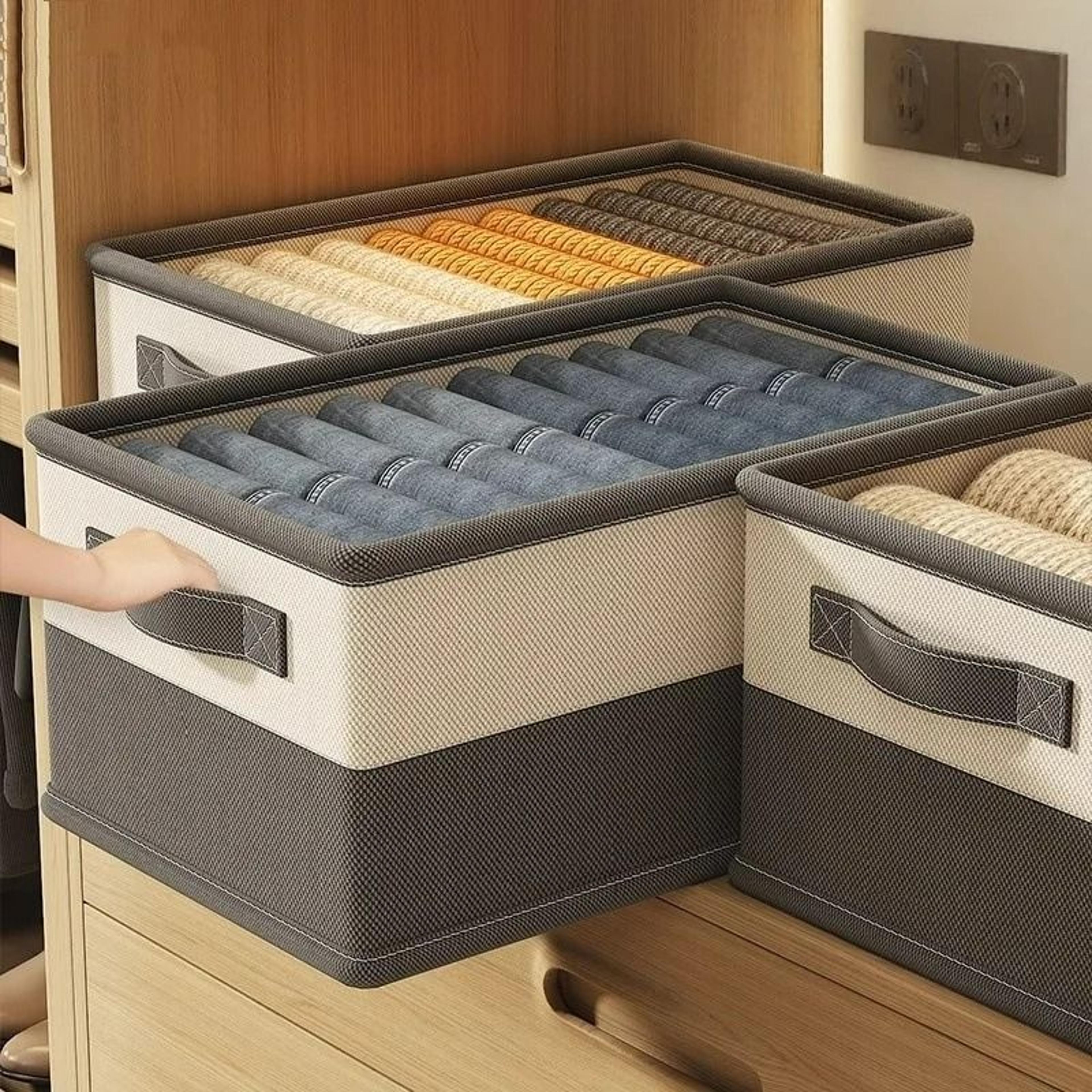 Divided Foldable Non Woven Wardrobe Organizer 6