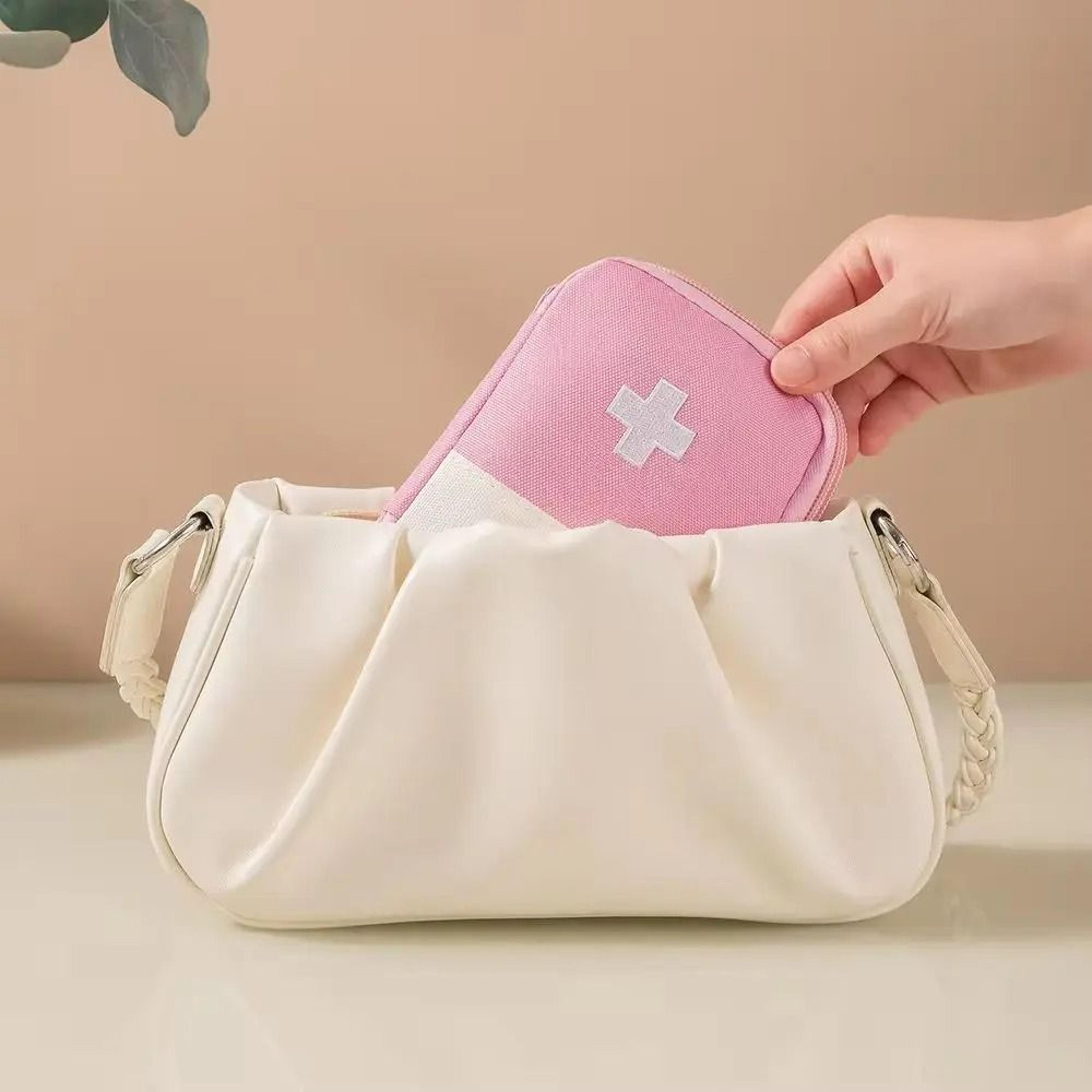 Portable Large Capacity First Aid Organizer Bag 3