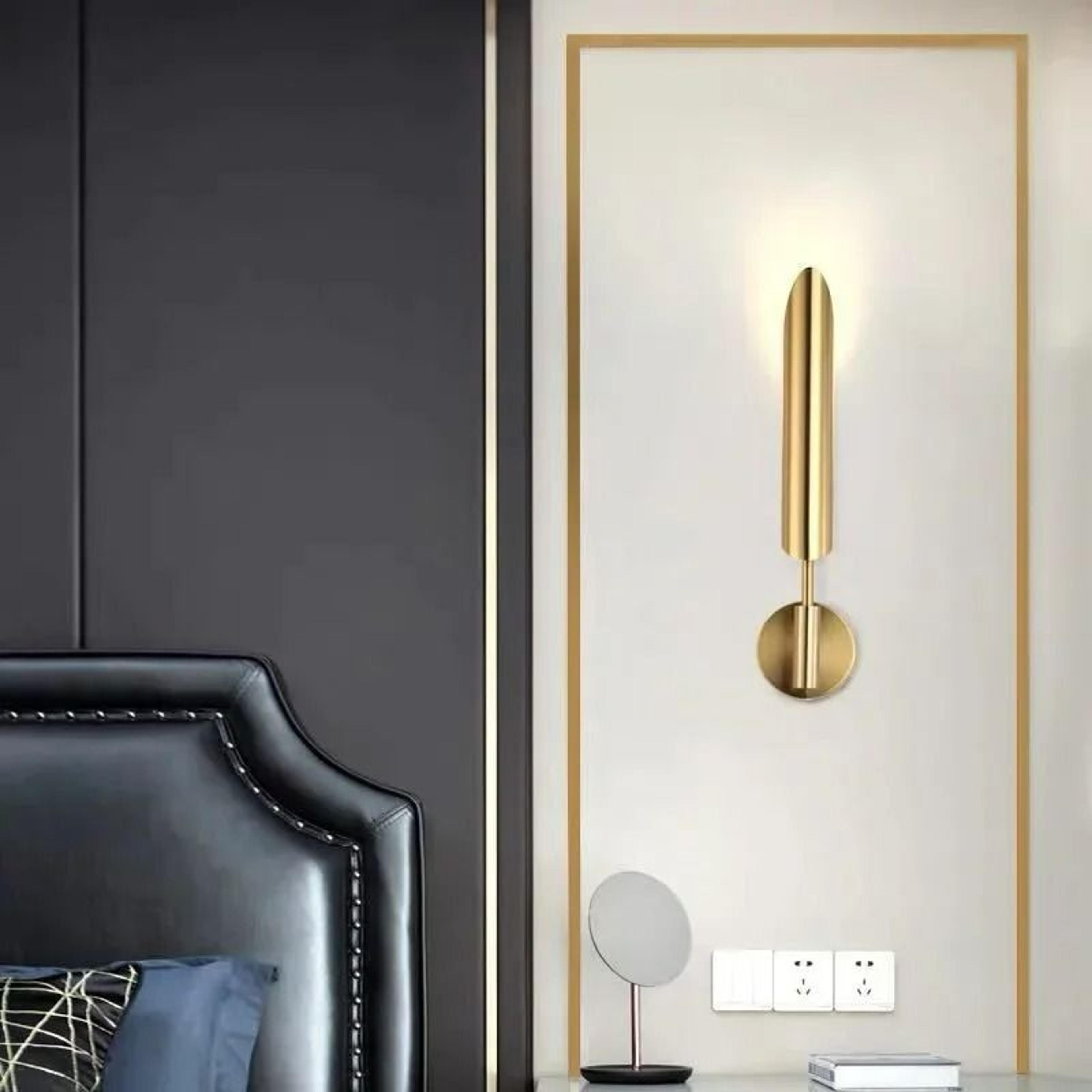 Solara Gold Inclined Wall Lamp 2