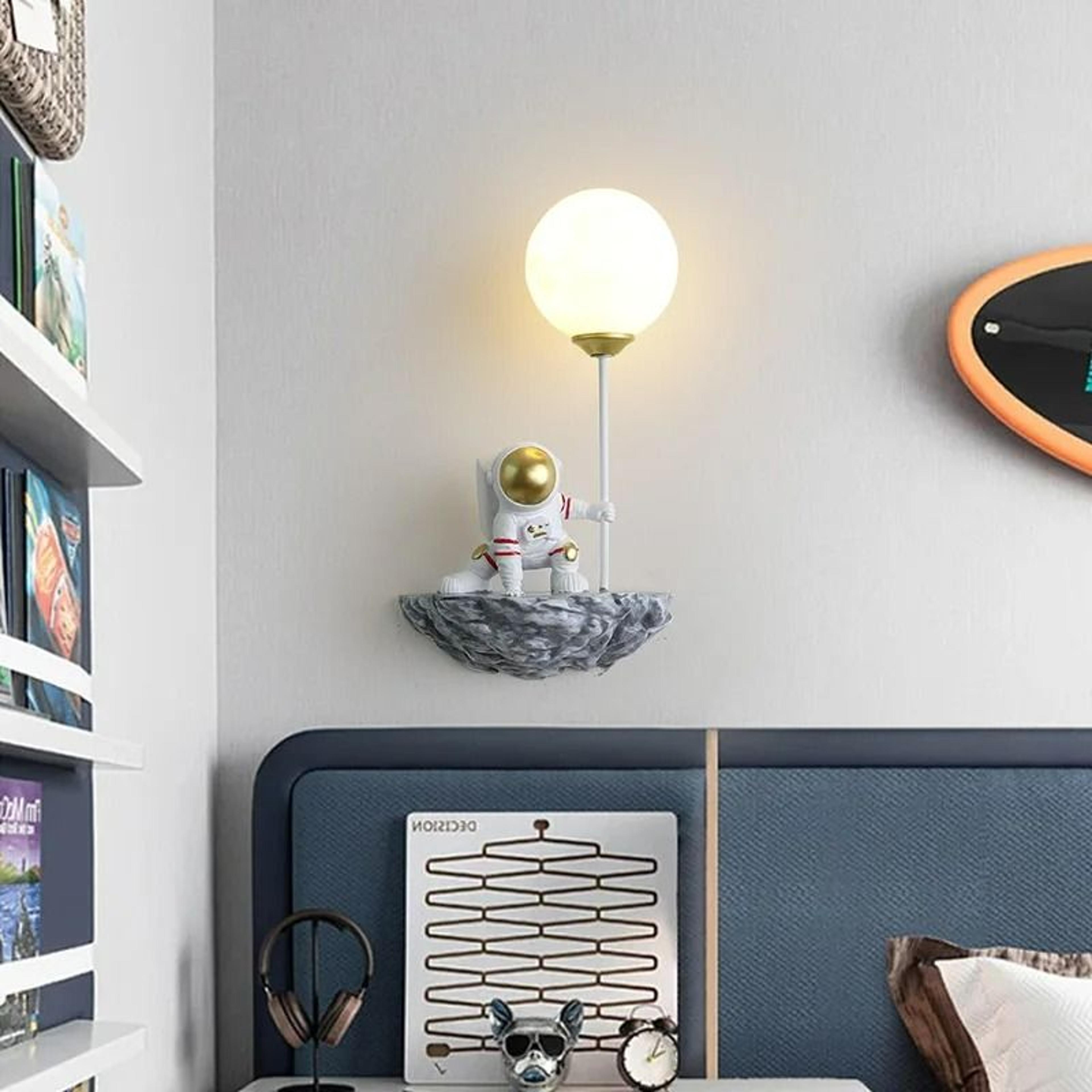 CosmoBuddy Astronaut Bedside Wall Lamp 4