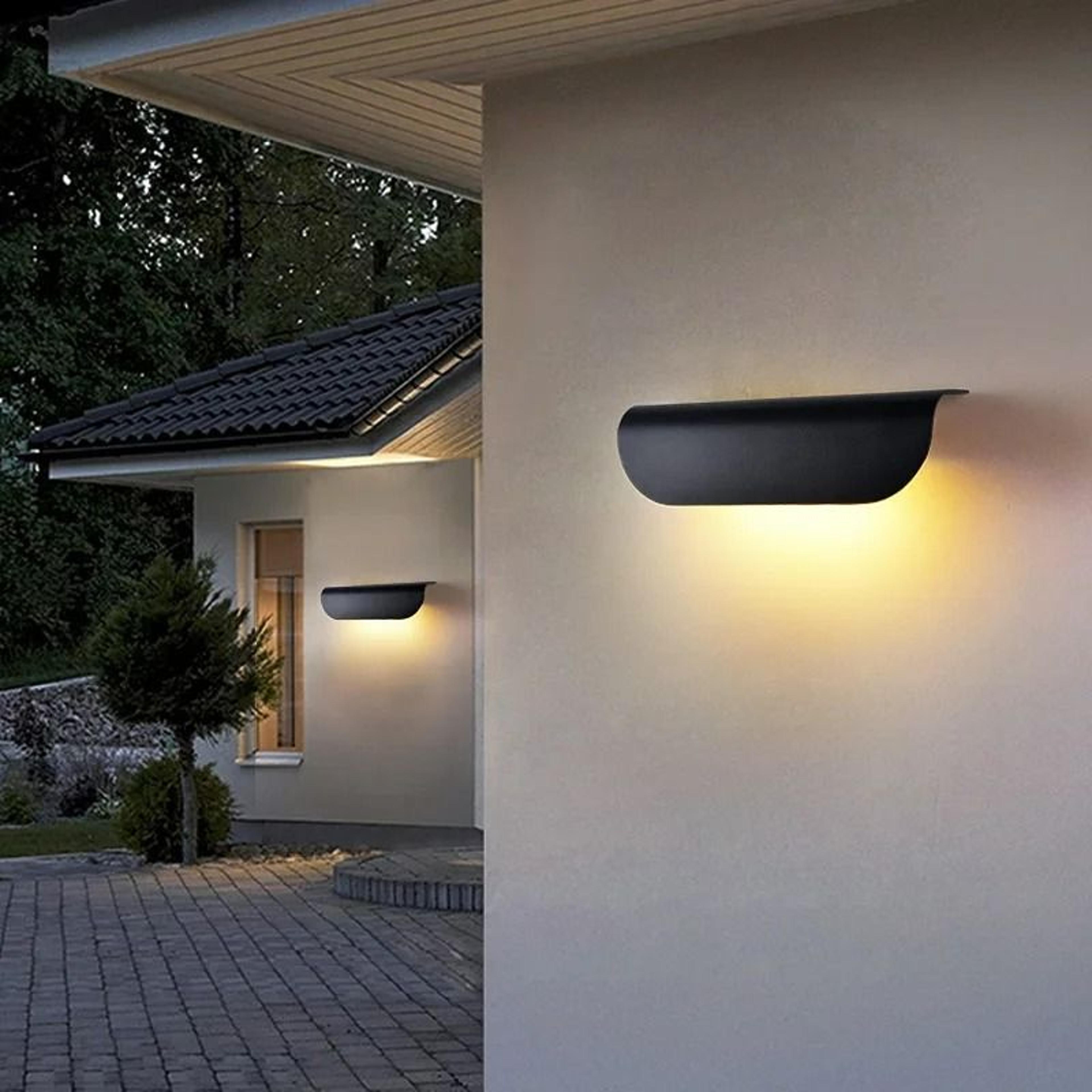 Auraline Waterproof Outdoor Wall Light 4