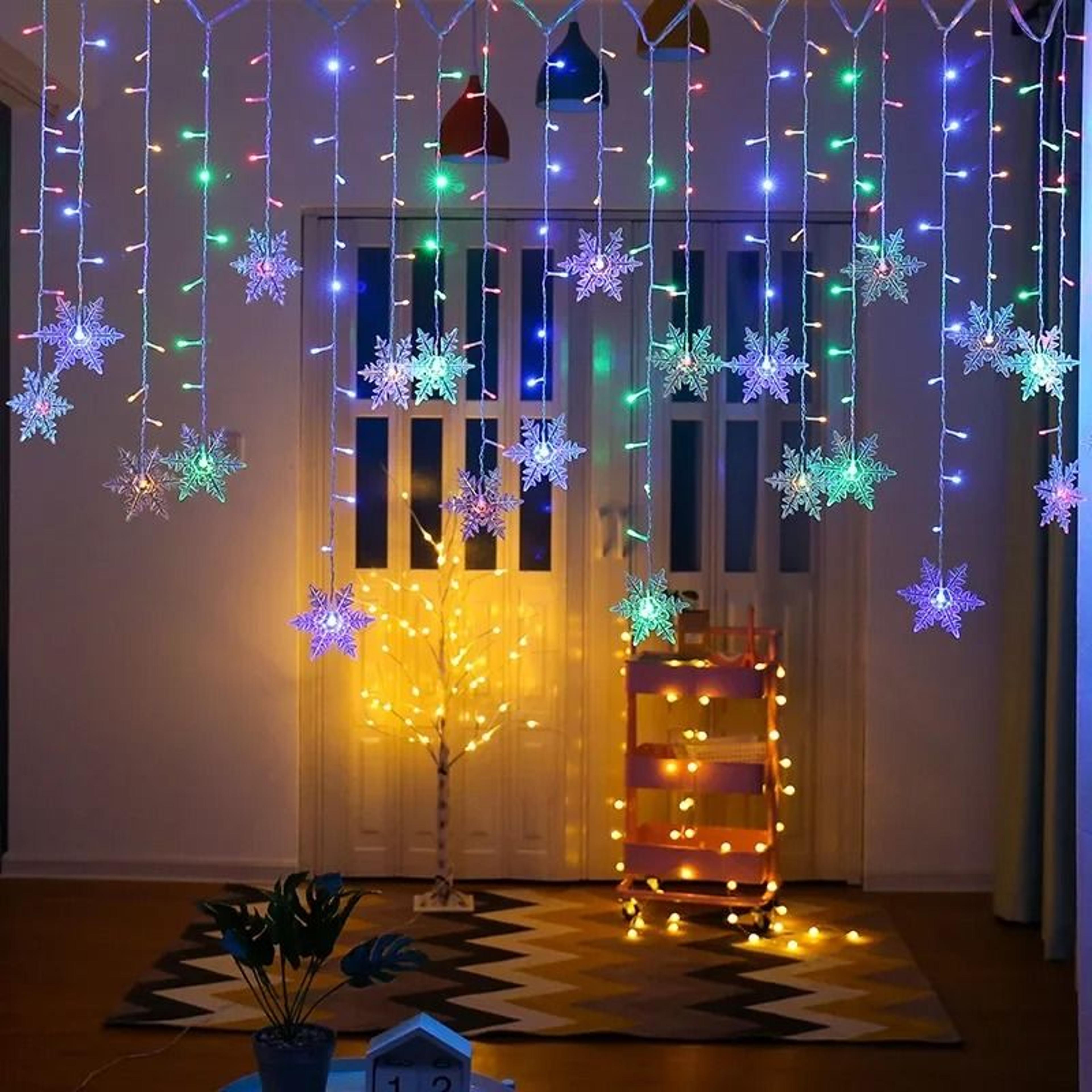 SnowGlow Curtain String Lights 3